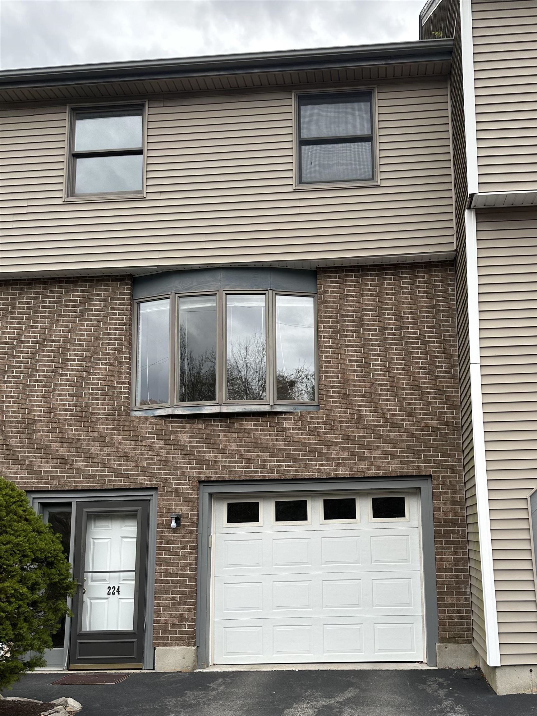 Photo of 224 Frederick Street Manchester NH 03102