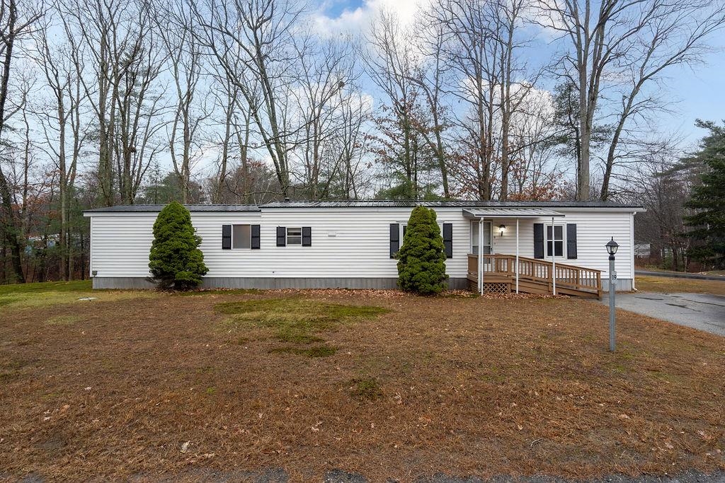 Photo of 19 Village Drive Raymond NH 03077