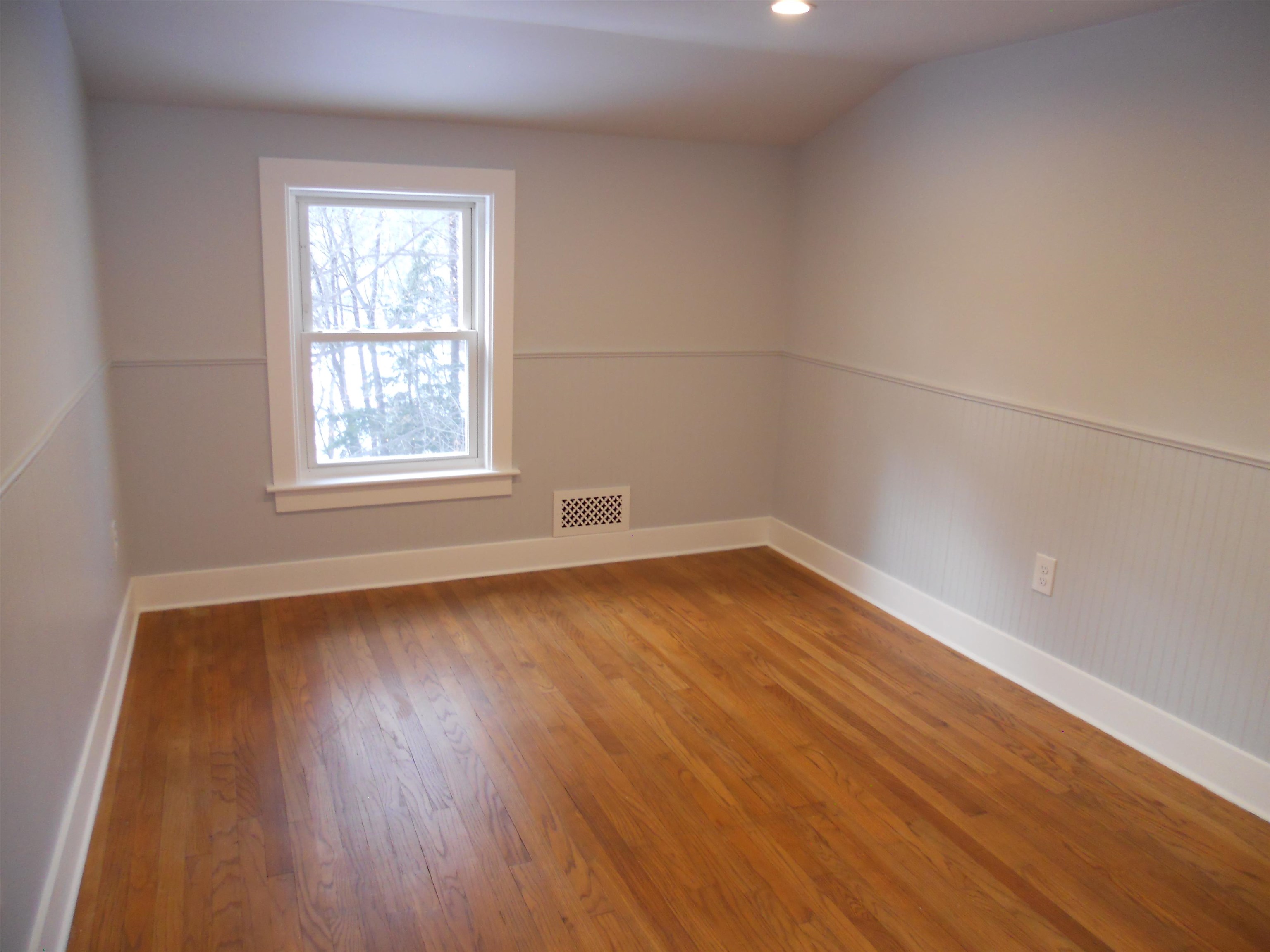2nd Bedroom Upstairs