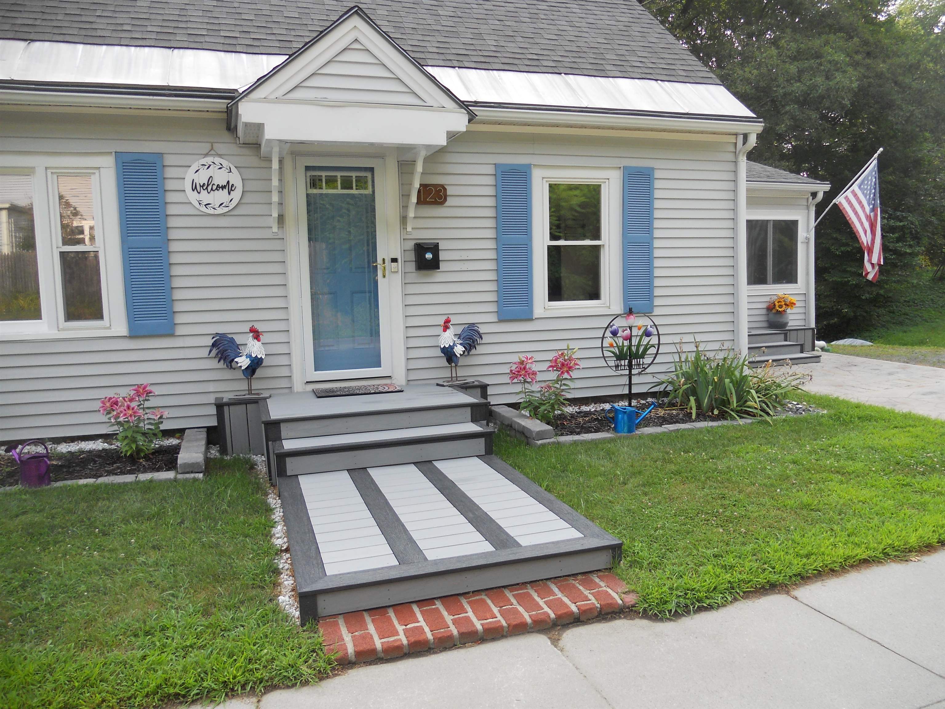 Very Unique Front Entry