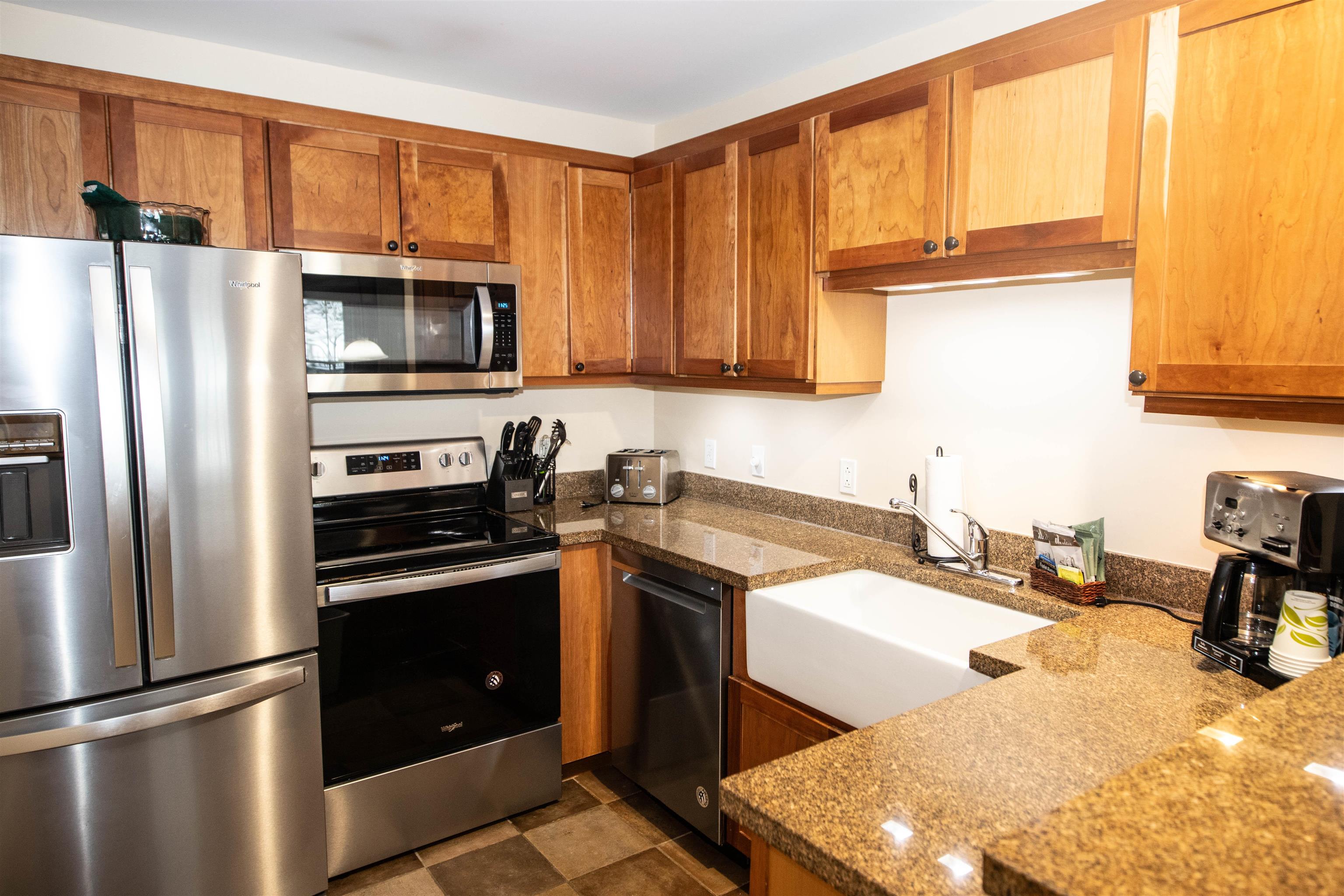 Comfortable kitchen 22525865