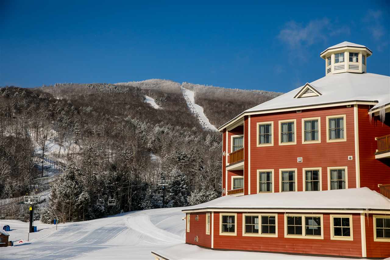 View of Jackson Gore ski trails and the Roundhouse 22544688