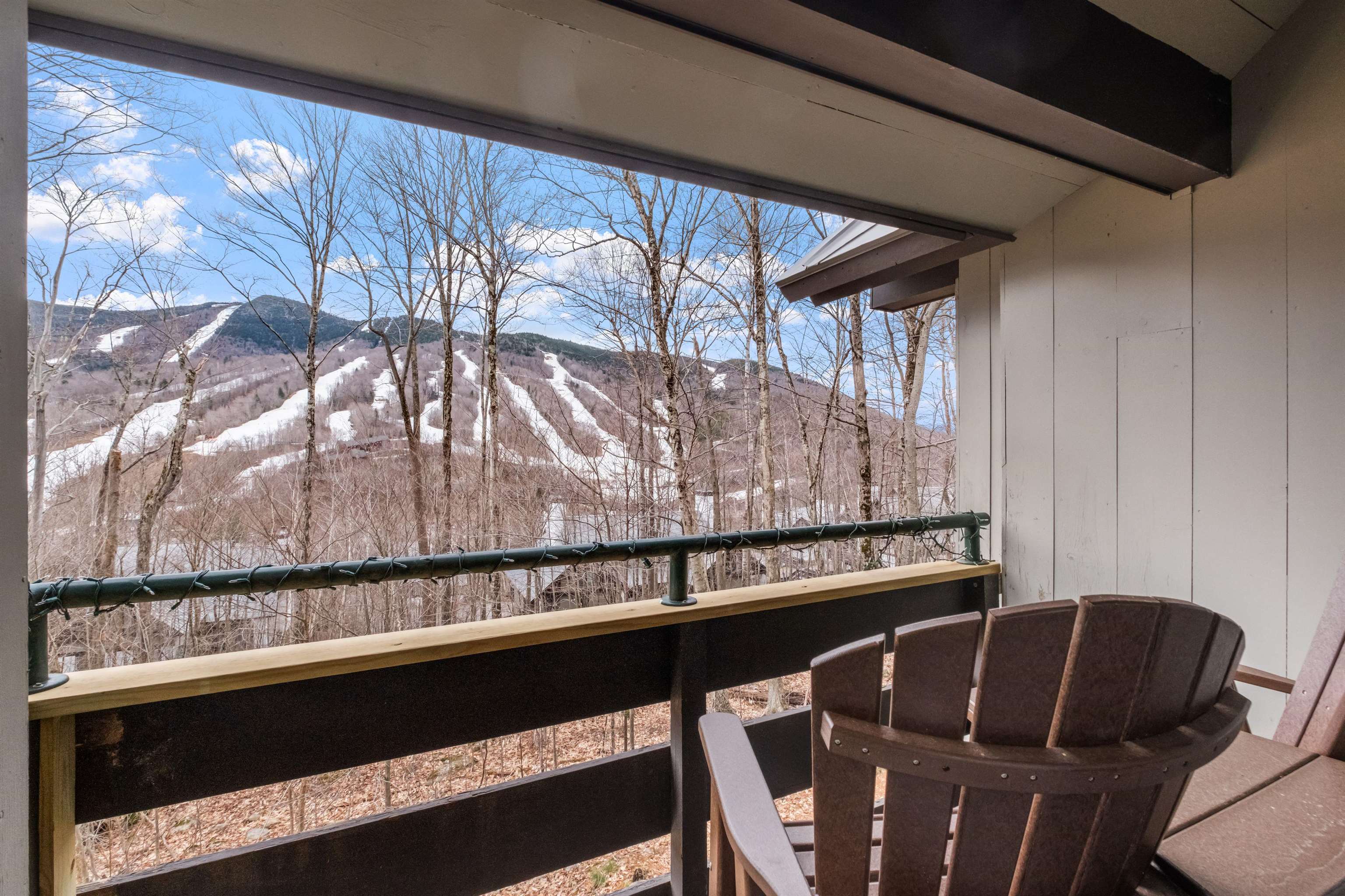 Lincoln NH Condo for sale $779,000 $440 per sq.ft.
