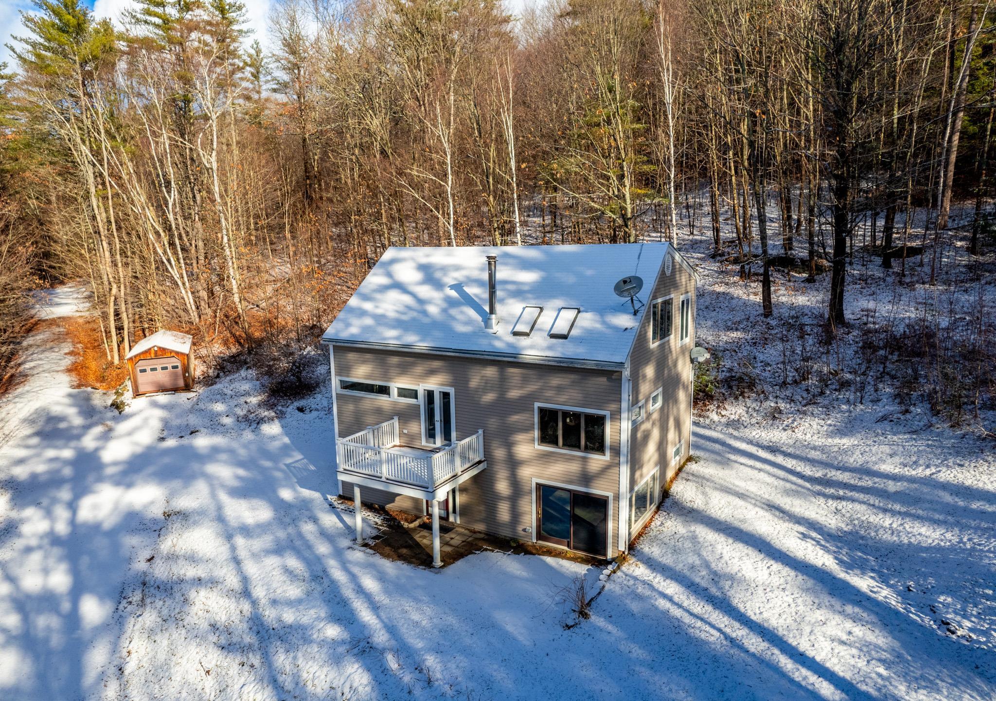  22595981