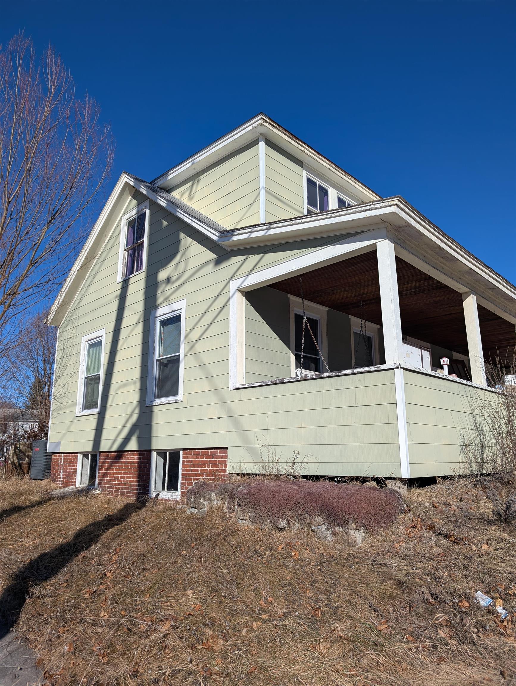 Photo of 47 West Main Street Hillsborough NH 03244-5227