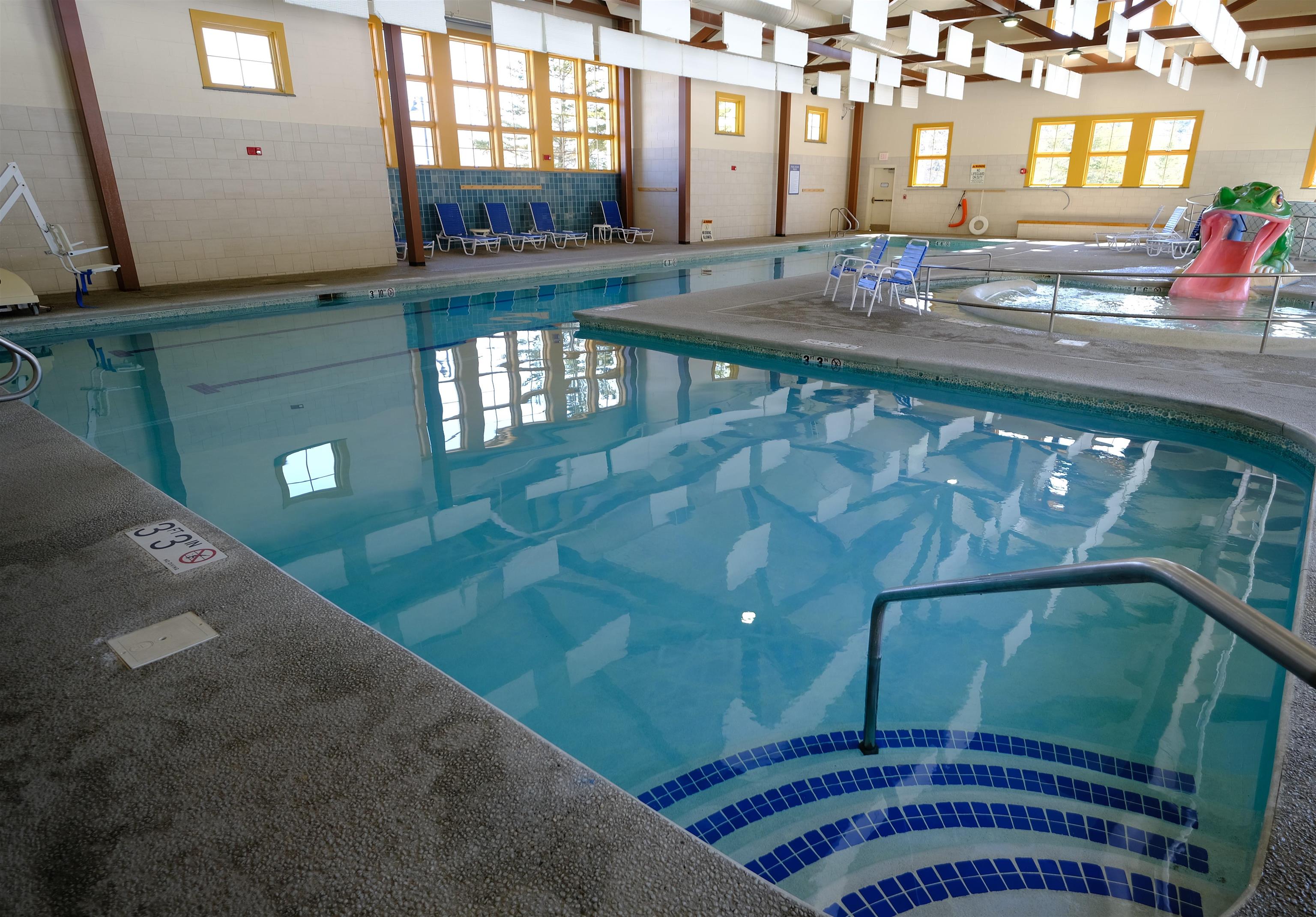 Indoor Pool and Hot tub 22610582