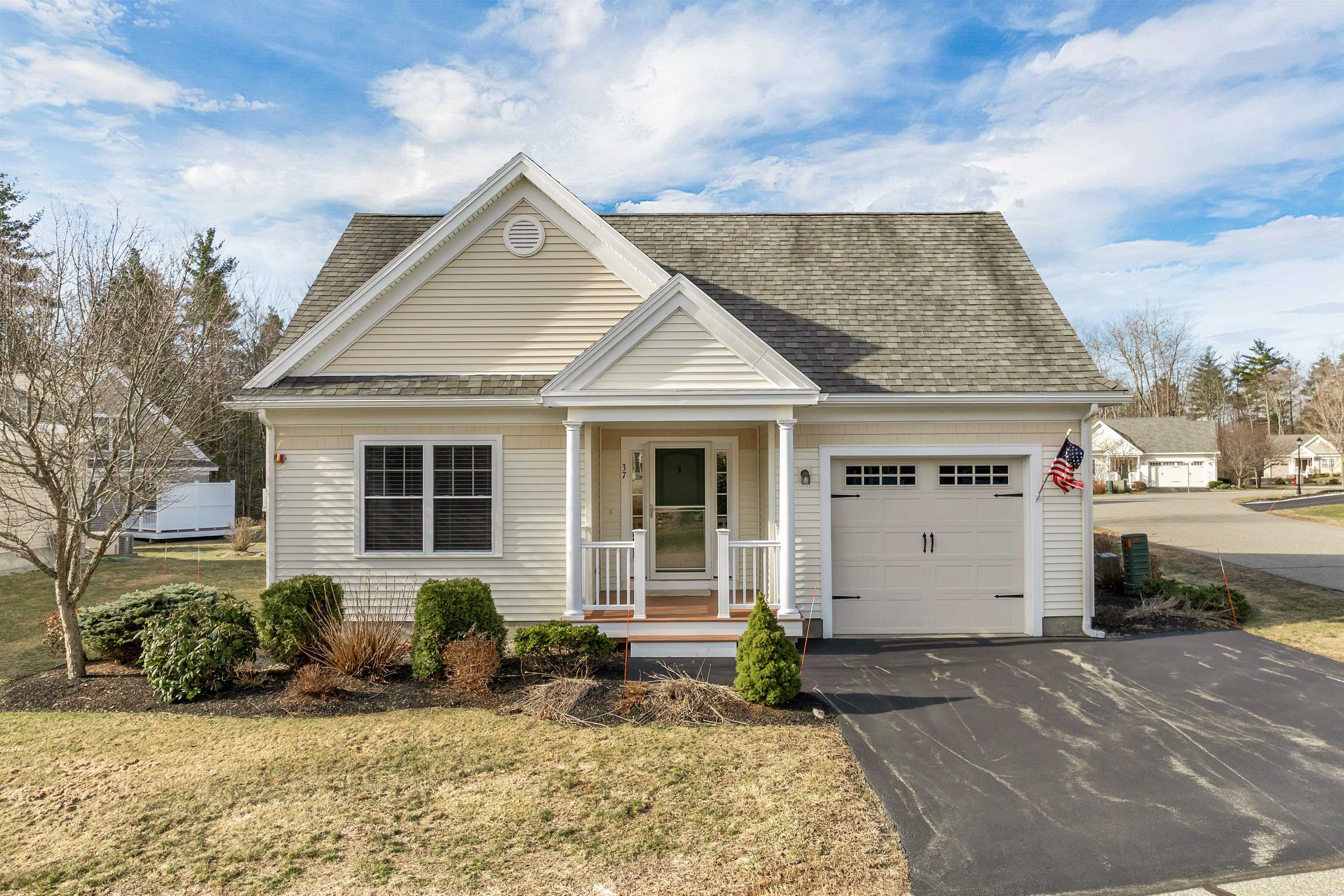 MLS 5026584: 37 Birch Circle, Brentwood NH