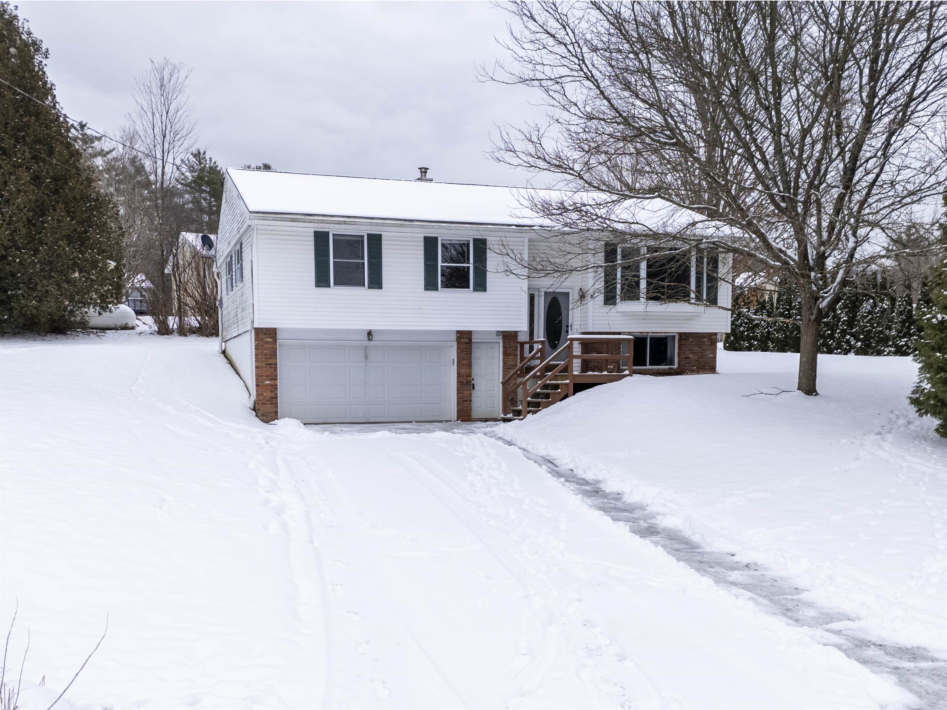 RUTLAND CITY VT Home for sale $$300,000 | $160 per sq.ft.