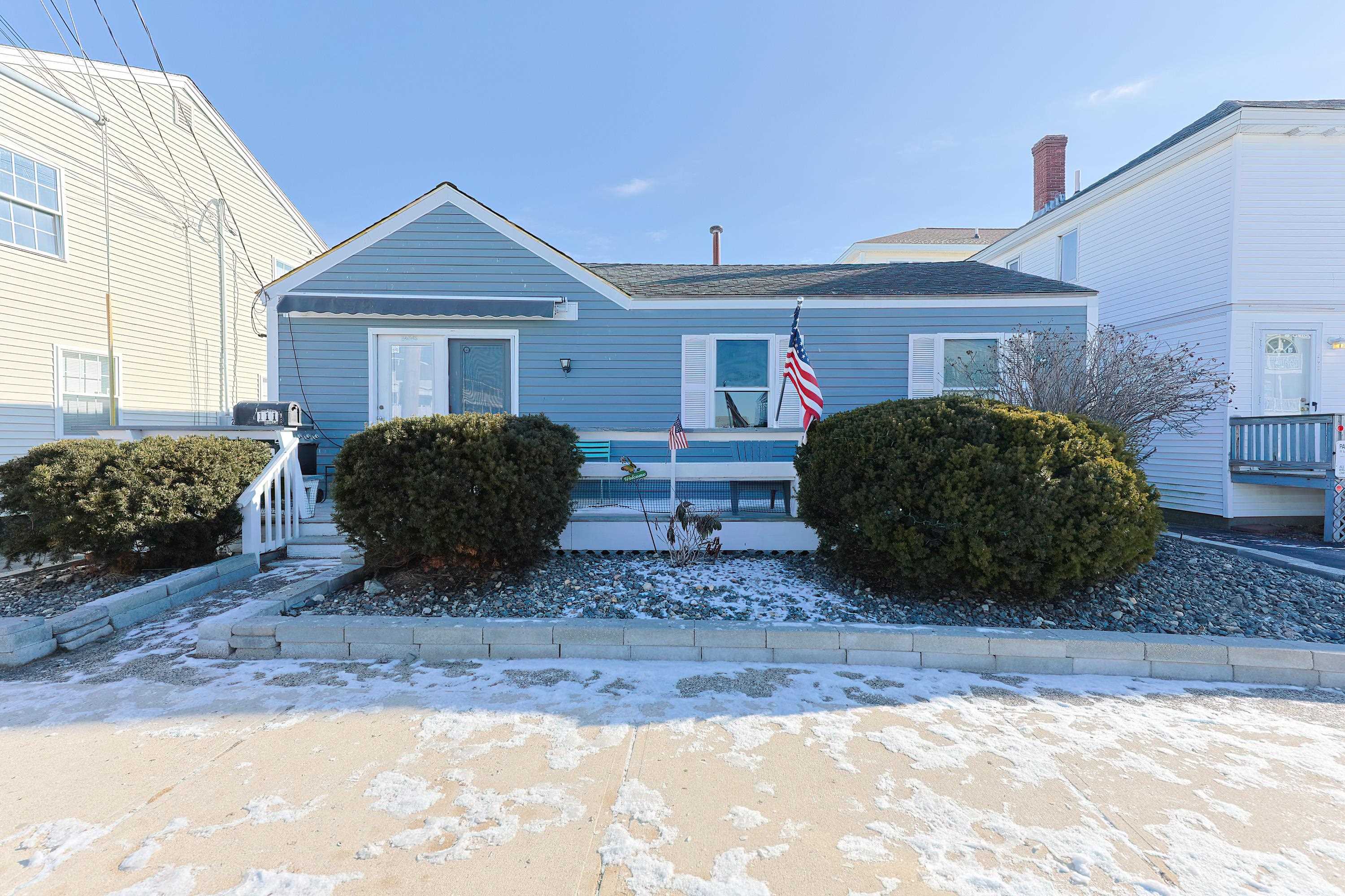 MLS 5027120: 111 Ashworth Avenue, Hampton NH