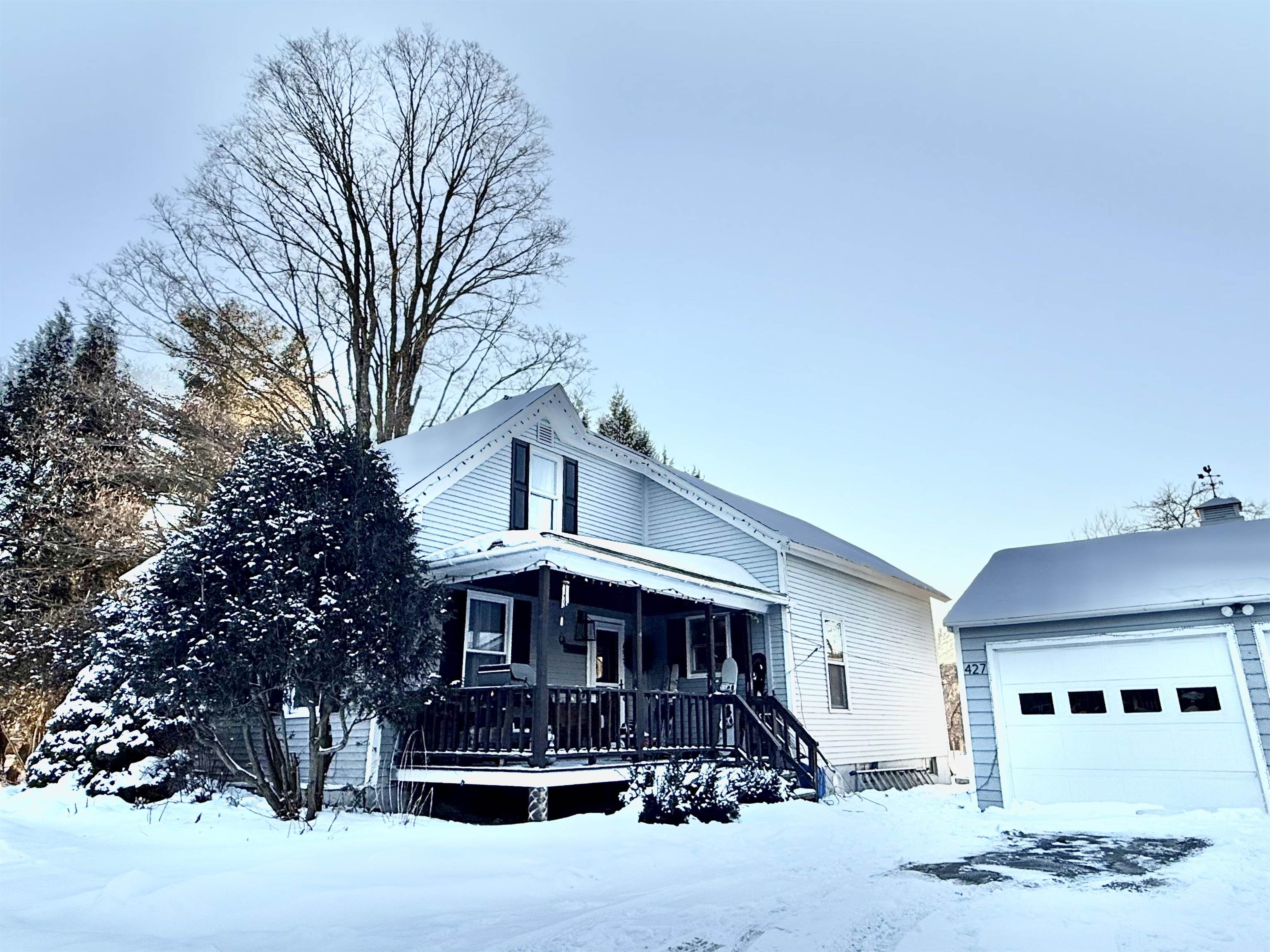 Photo of 427 VT Route 15 Underhill VT 05489