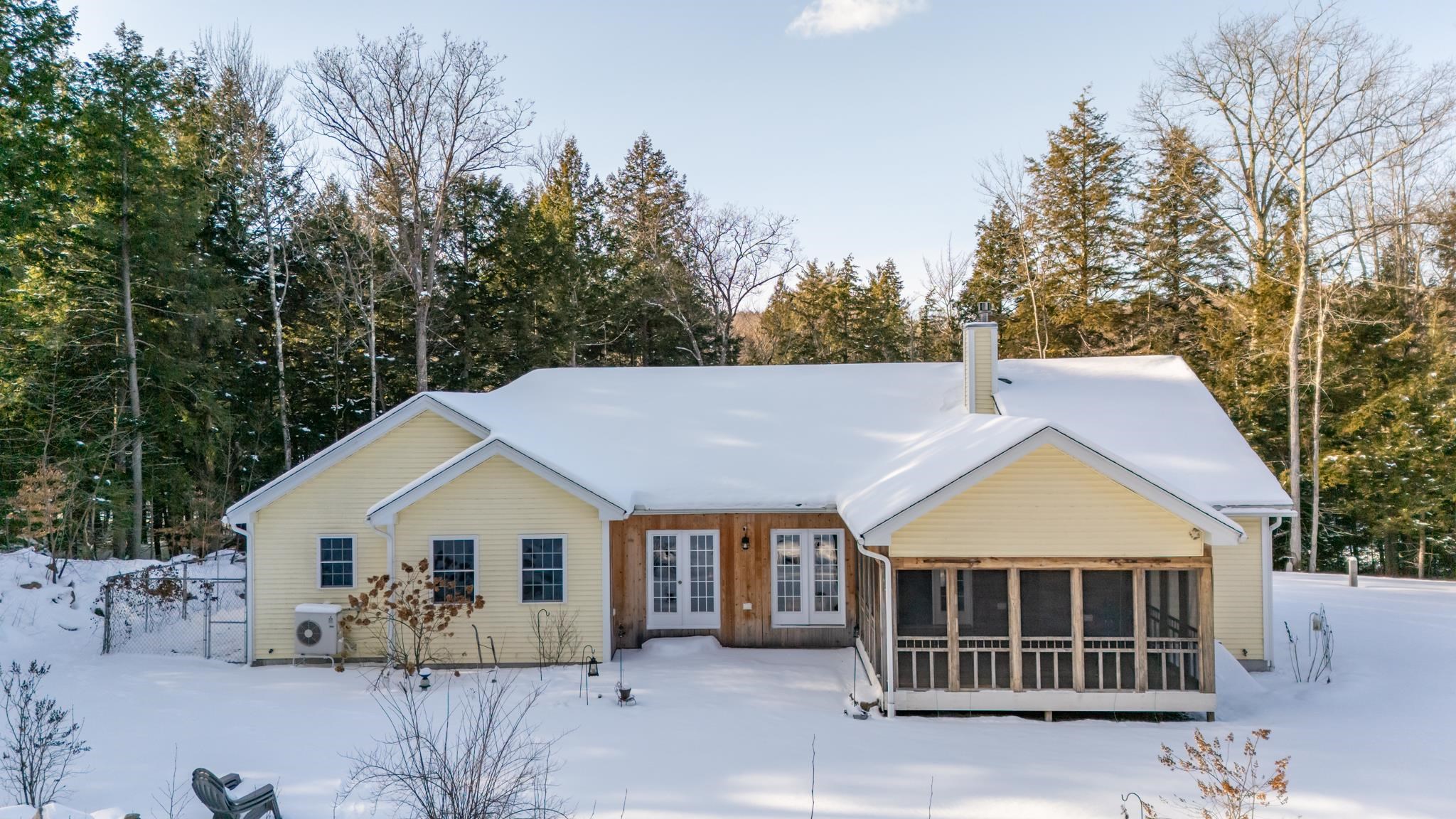Photo of 66 Howlett Road Bradford NH 03221