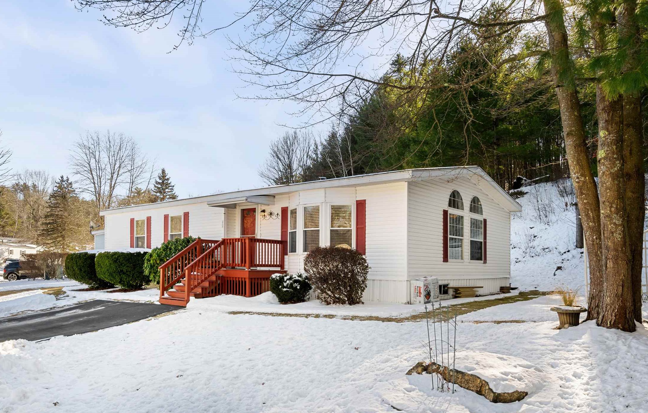 Photo of 40 Zachary Drive Hooksett NH 03106
