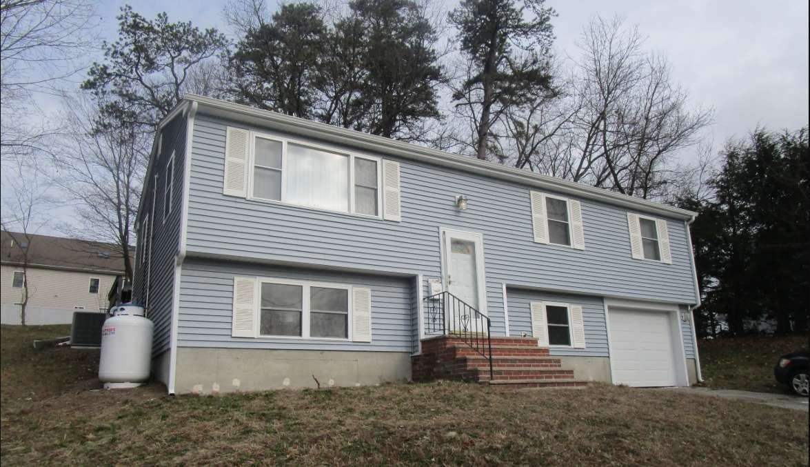MLS 5028428: 5 Aiken Street, Derry NH