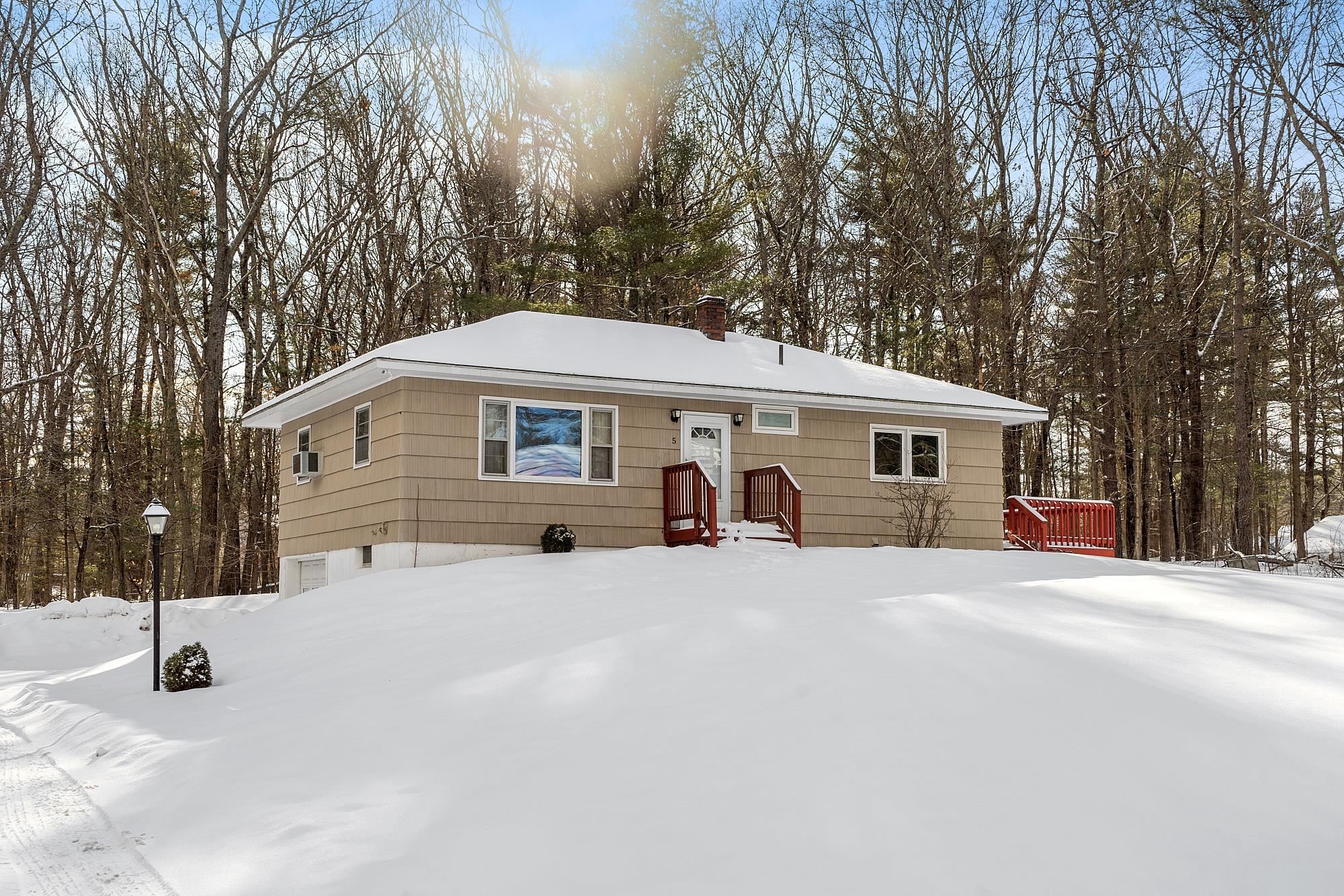 Photo of 5 Kingston Road Plaistow NH 03865