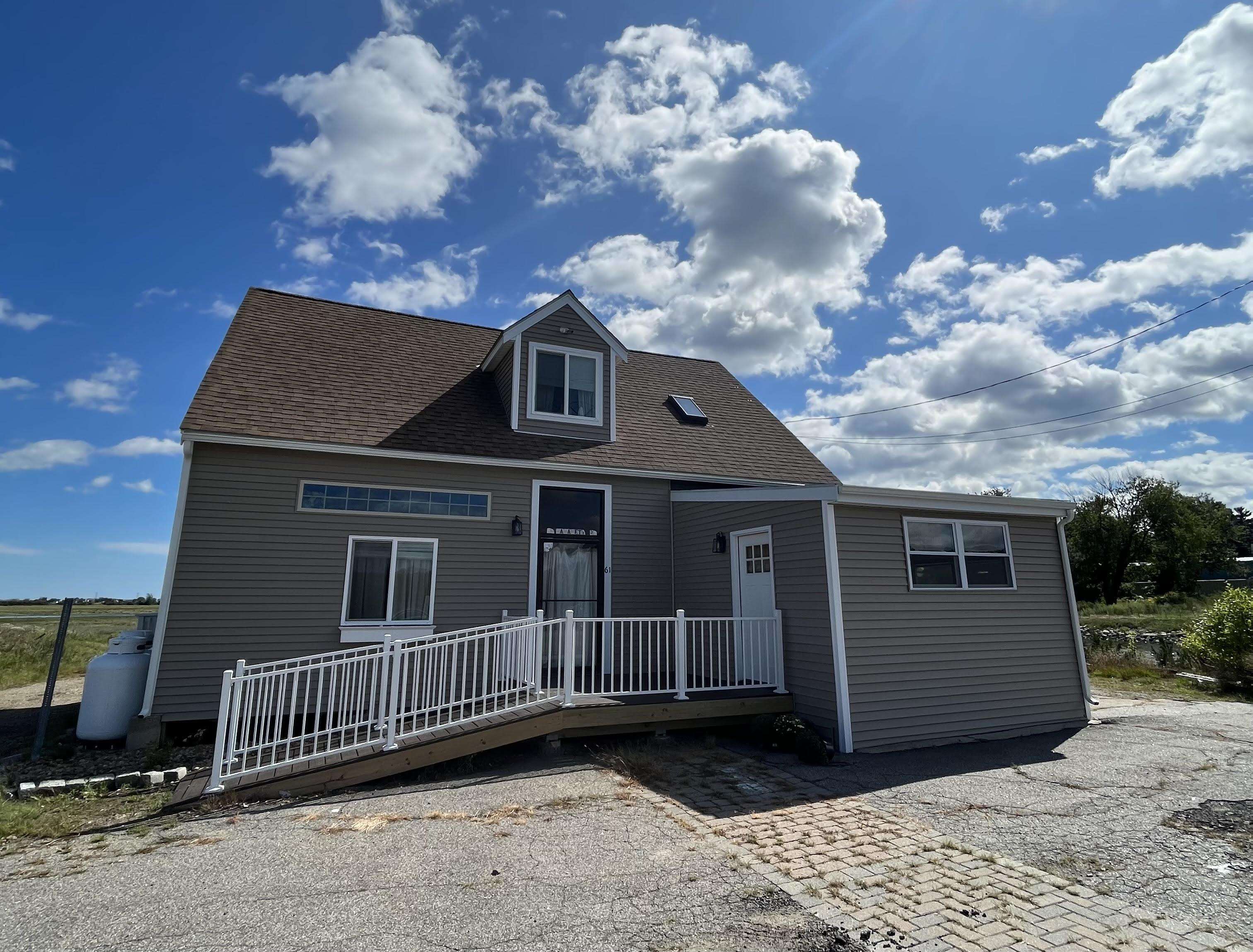 MLS 5029509: 61 Lafayette Road, Hampton NH