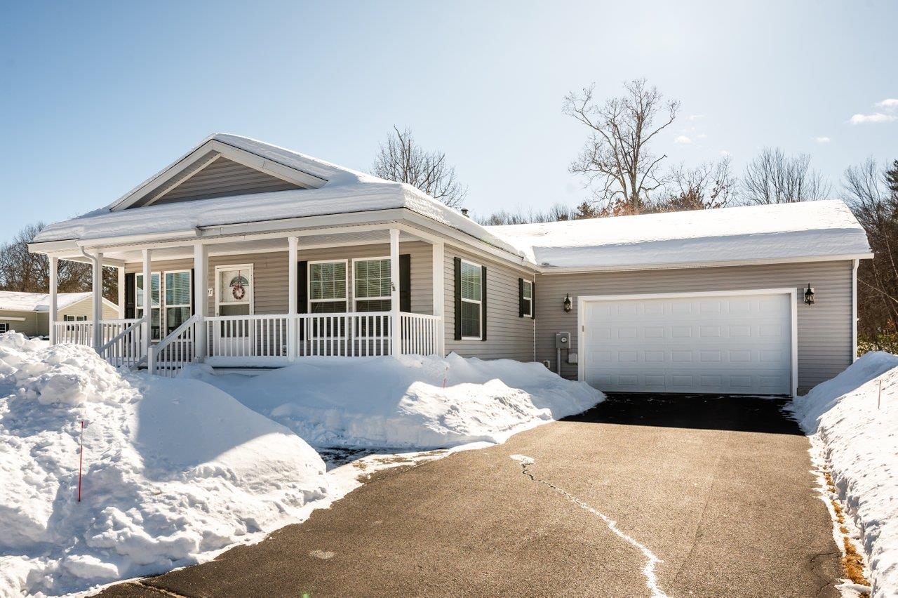 Photo of 17 Ashleigh Way Rochester NH 03867