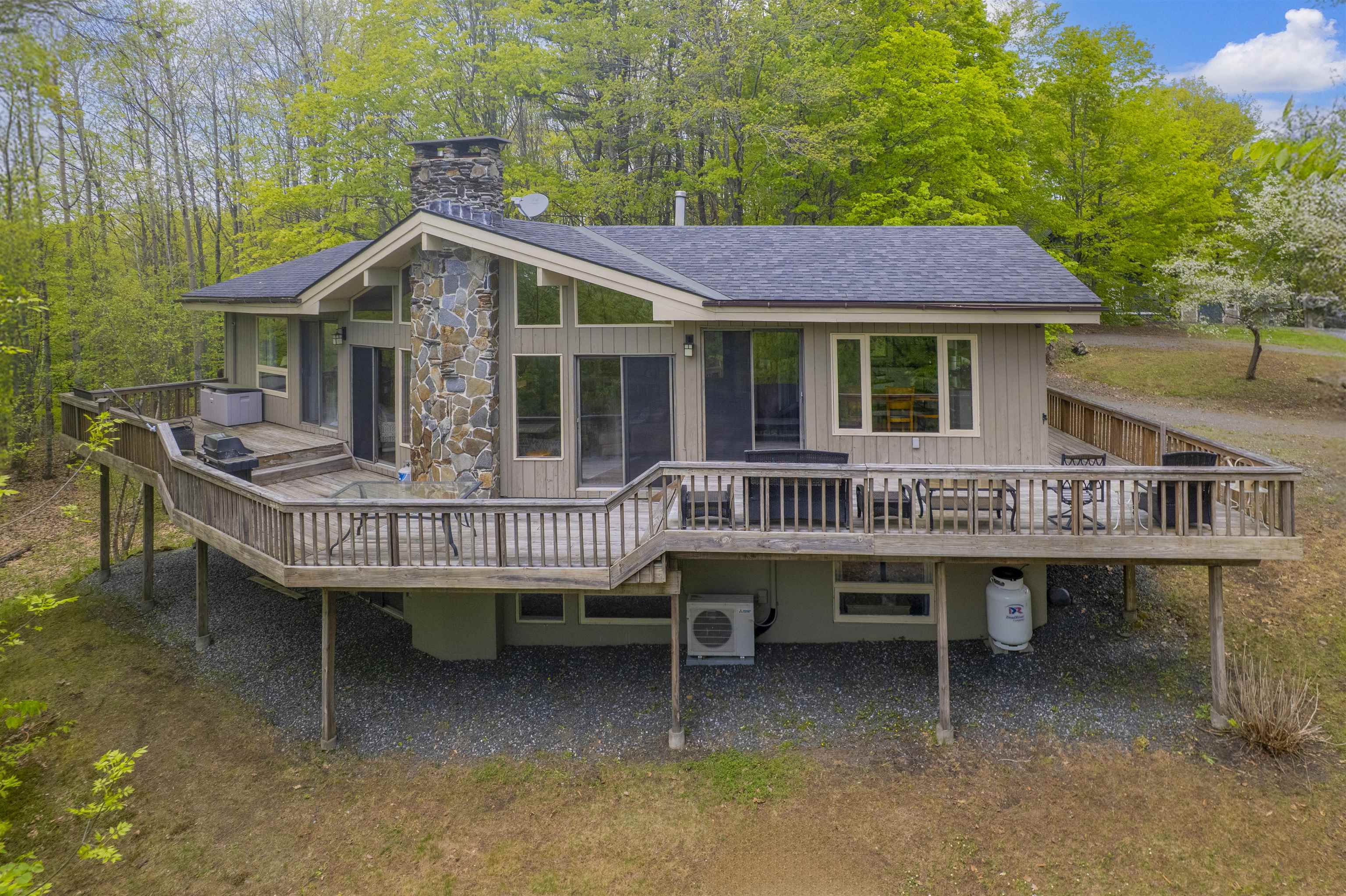 Hartford VT Home for sale $864,900 $320 per sq.ft.