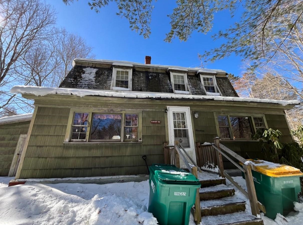 MLS 5030267: 19 Depot Road, Kingston NH