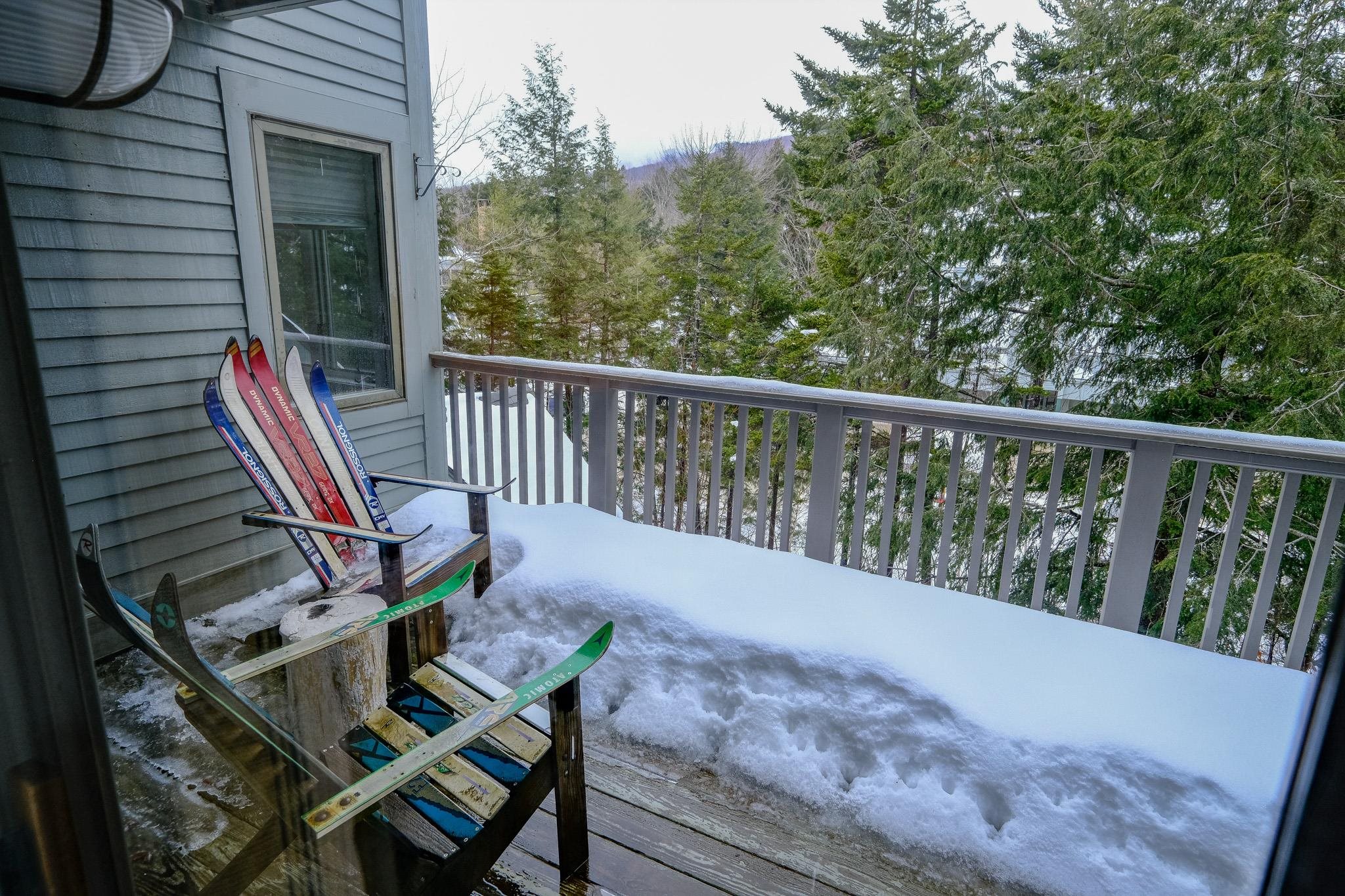 Private setting out on the deck