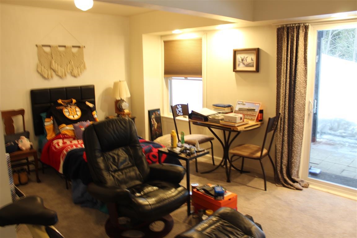 Bedroom 22785179