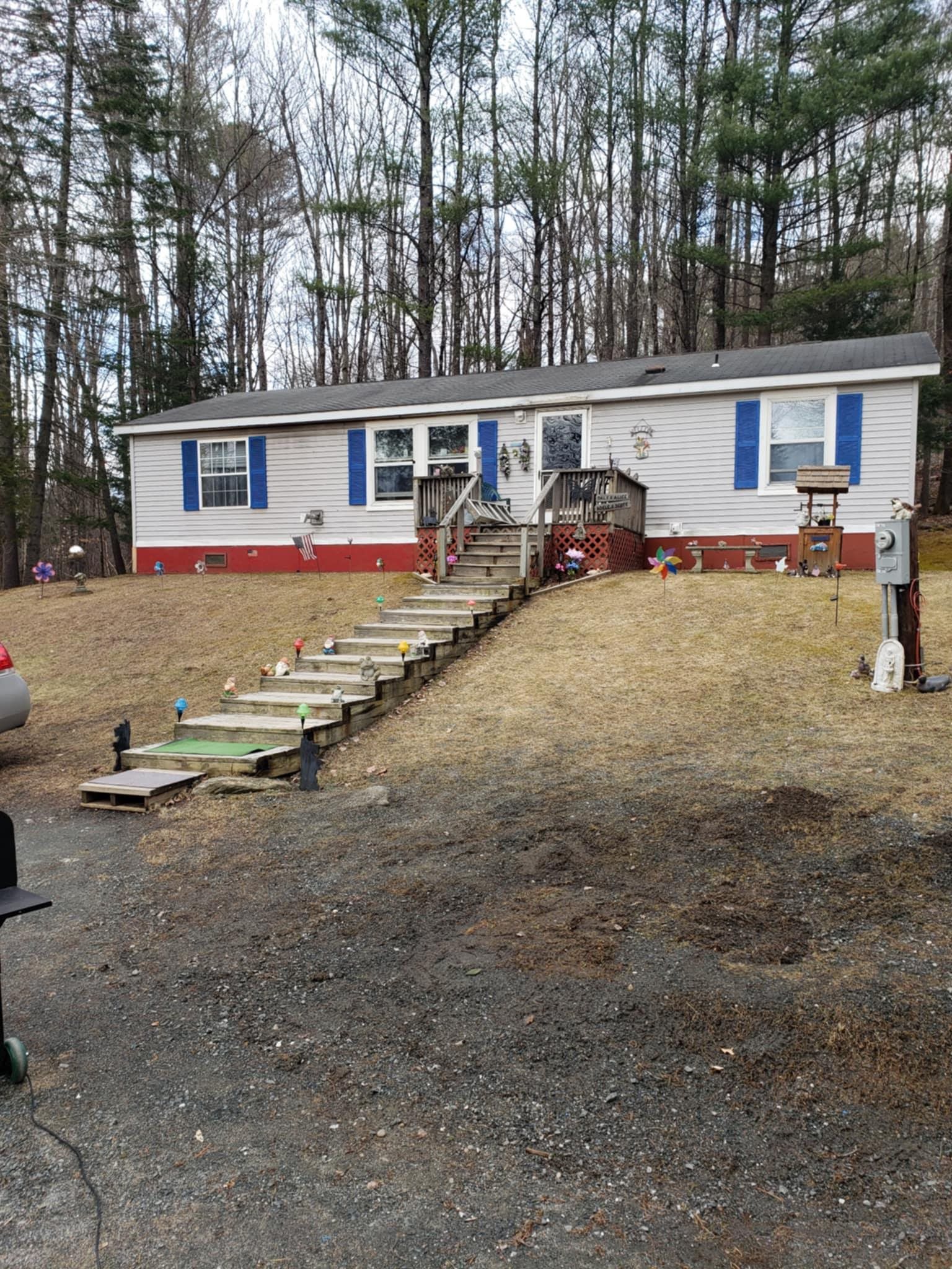 HARTFORD VT Home for sale $$300,000 | $231 per sq.ft.