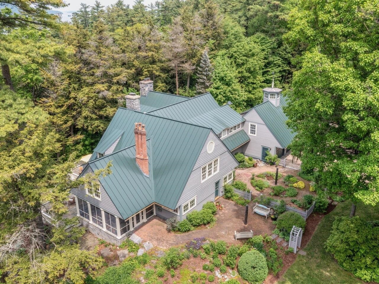 4-Season Vermont retreat!
