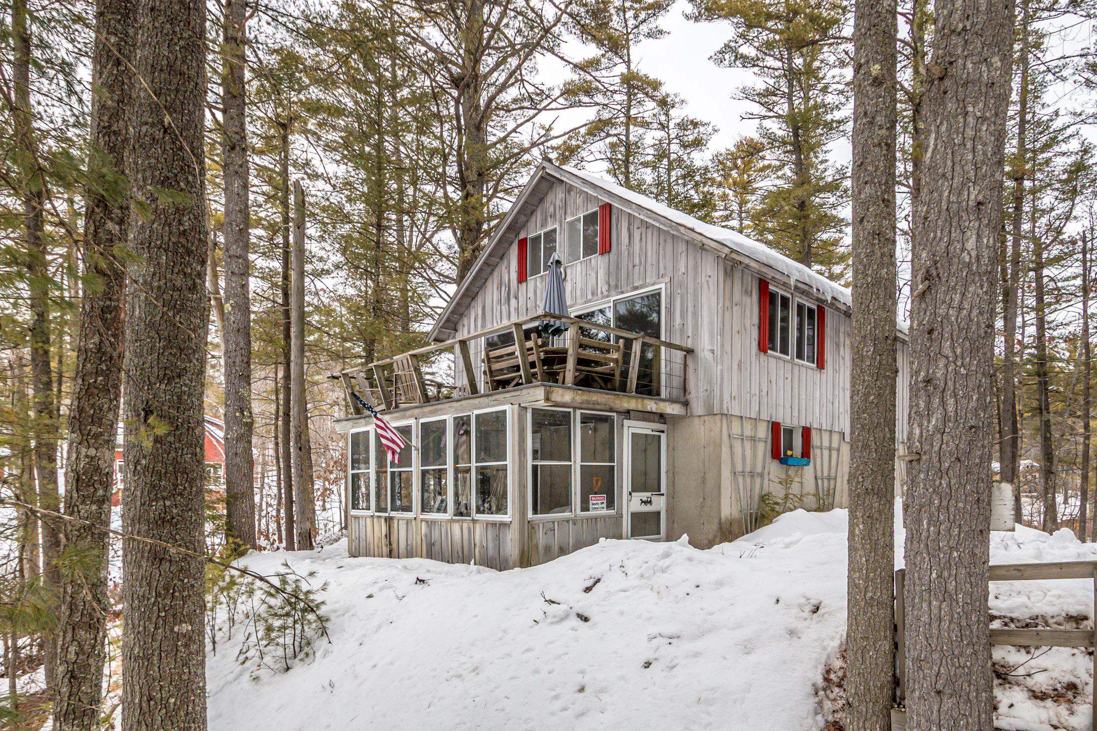 Wakefield NH Home for sale $699,900 $551 per sq.ft.