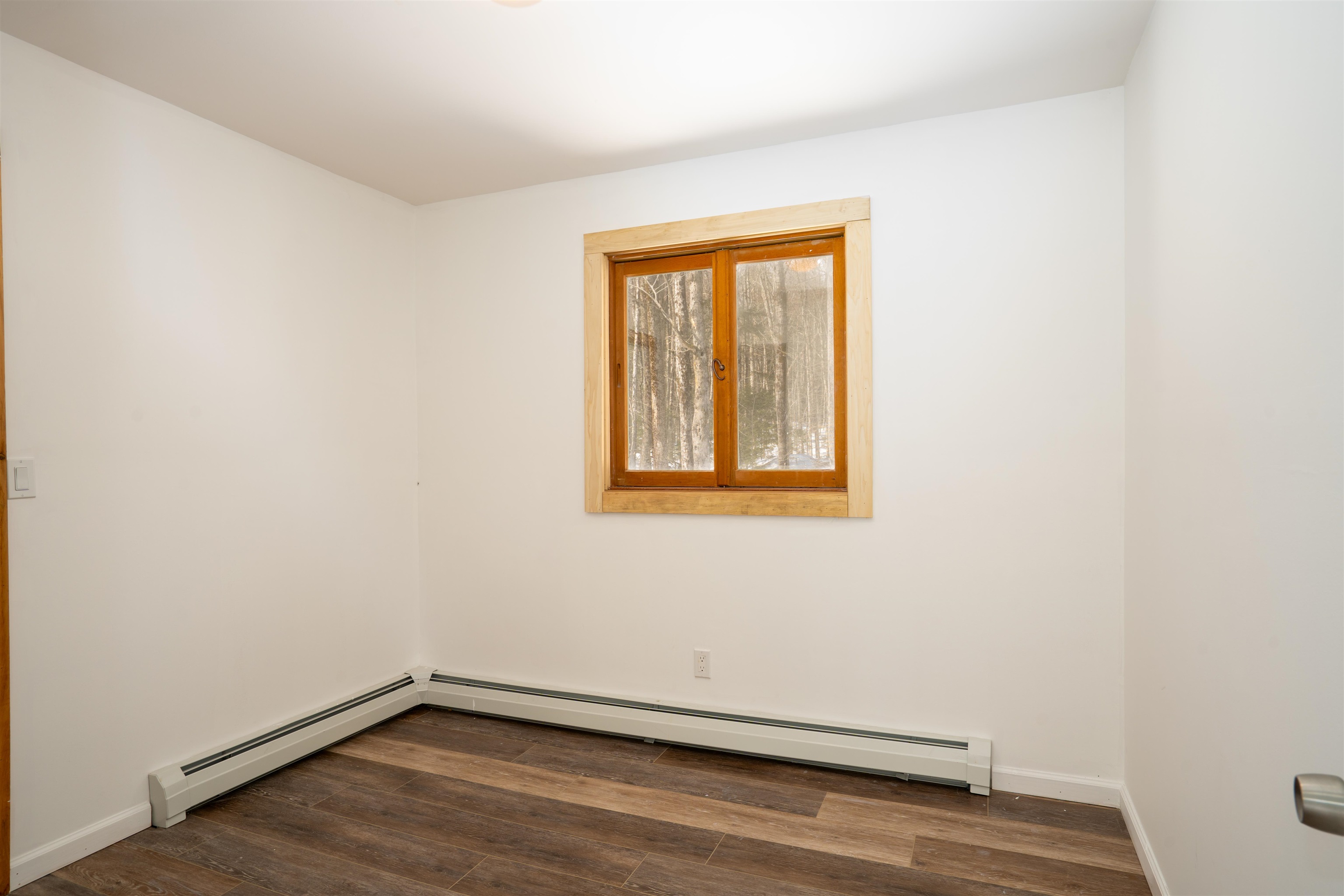 Unit 1 Bedroom 1 22812278