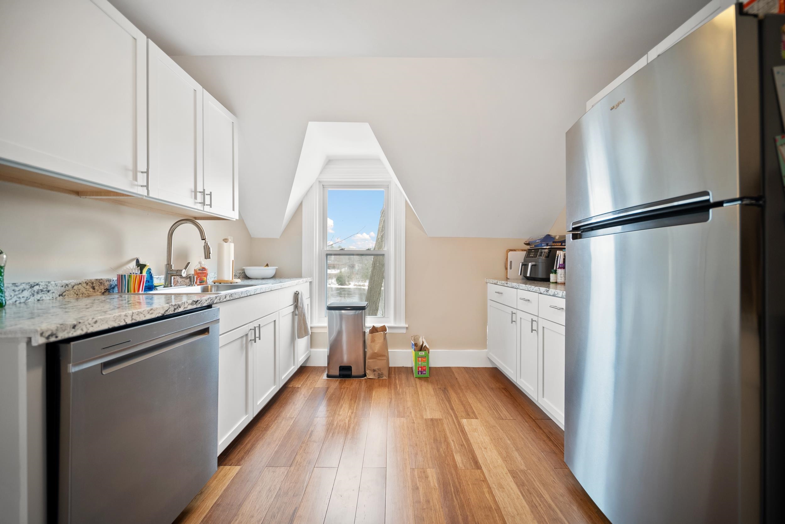 2 floor kitchen