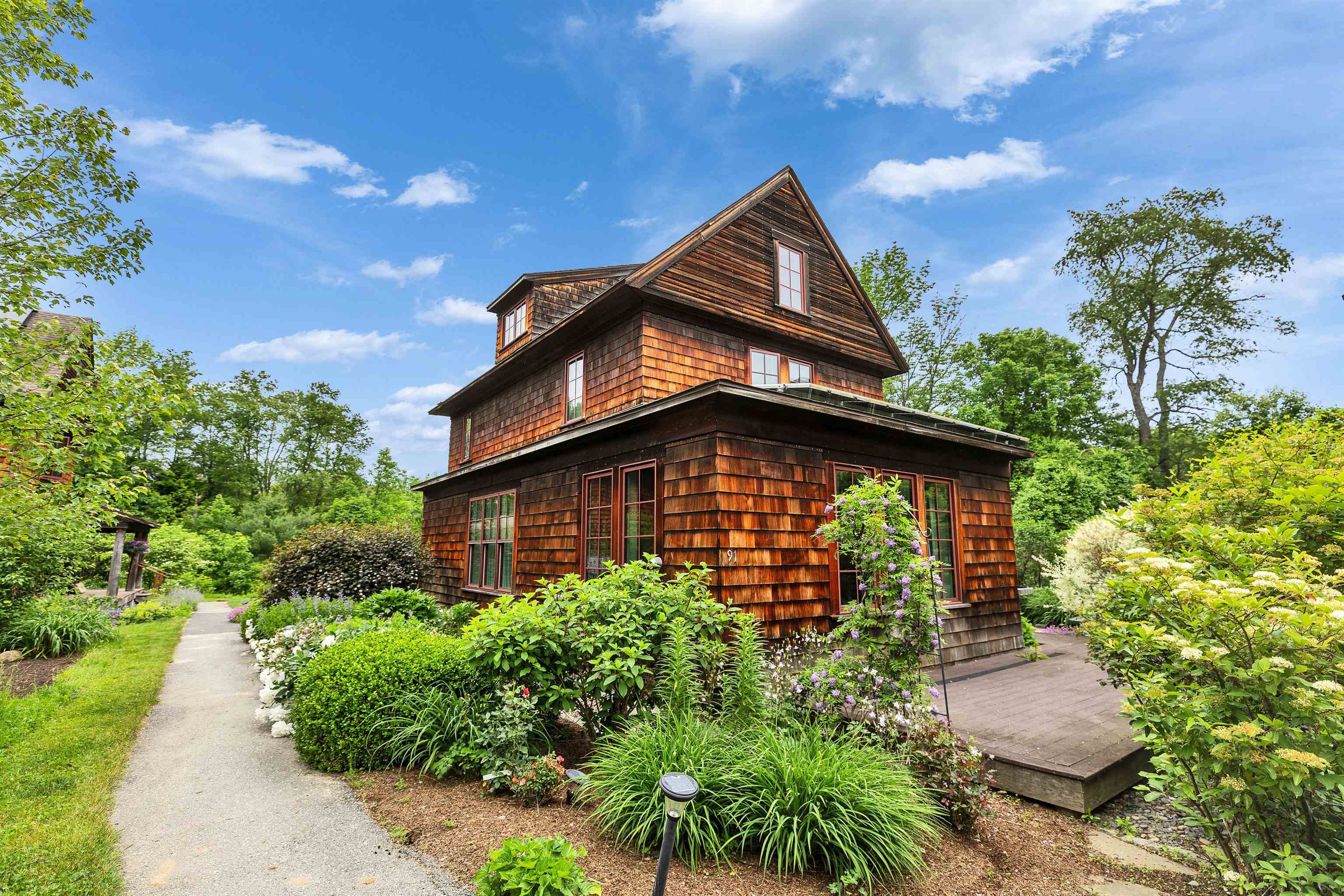 Photo of 91 Steele Road Peterborough NH 03458