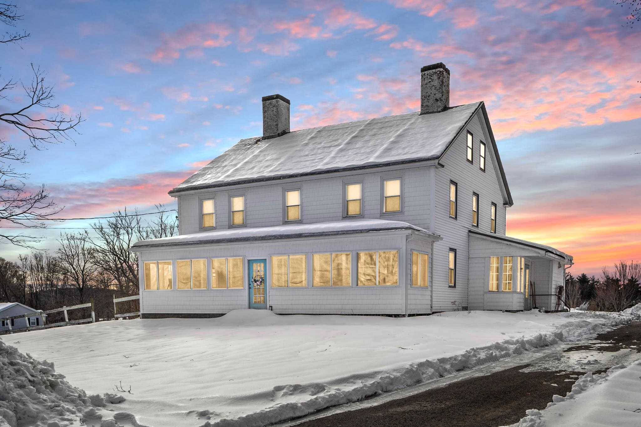 Photo of 240 Main Avenue South Hampton NH 03827