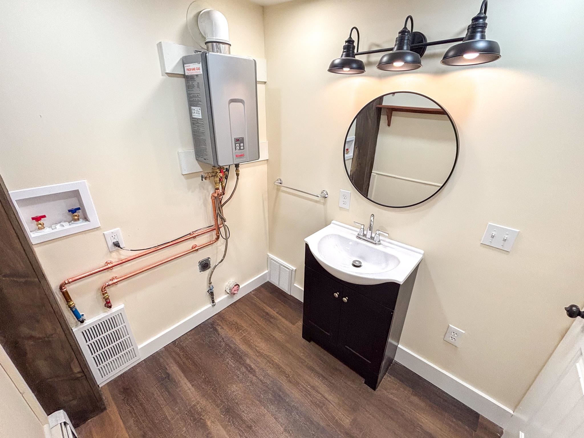 First Floor 1/2 Bath
