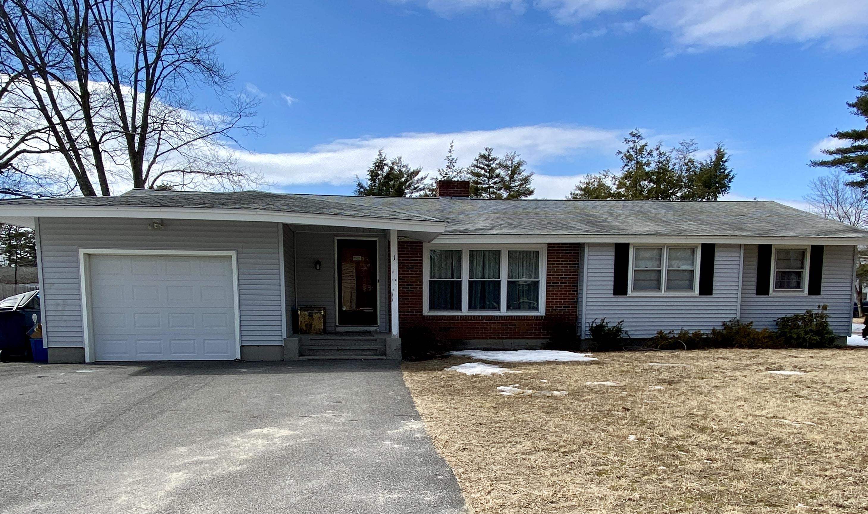 Photo of 1 Northwood Drive Nashua NH 03063
