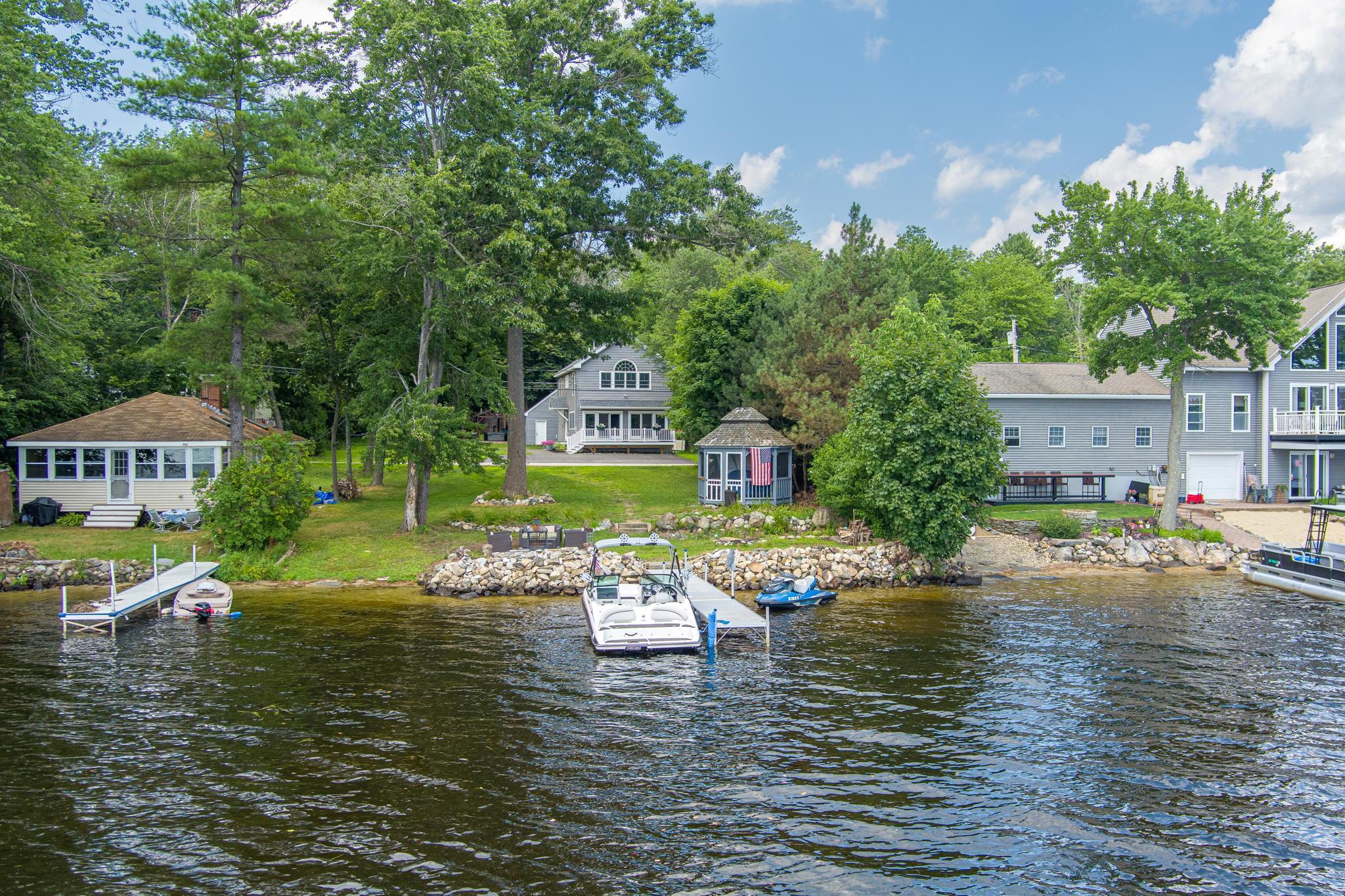 Photo of 4 W Shore Drive Sandown NH 03873