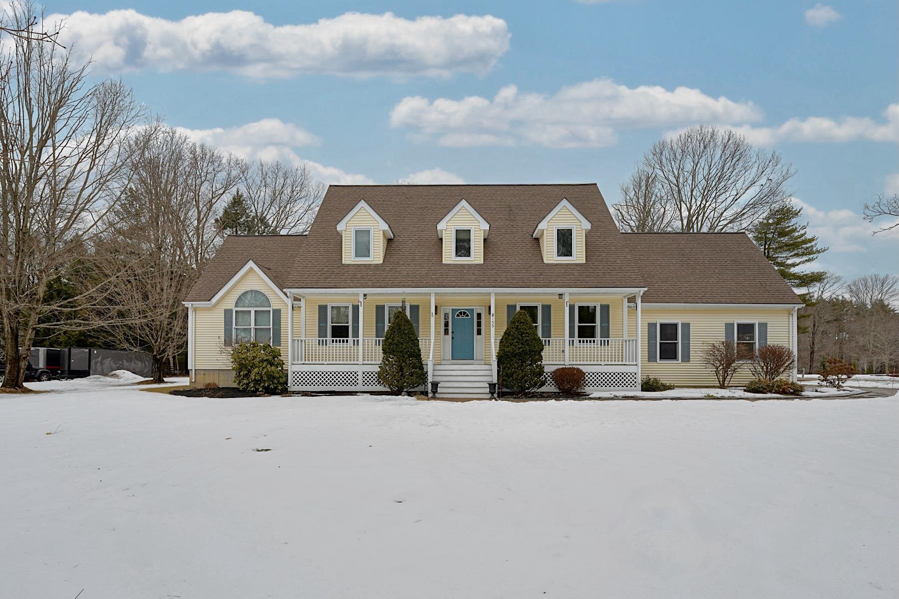 MLS 5032034: 155 Middle Road, Brentwood NH