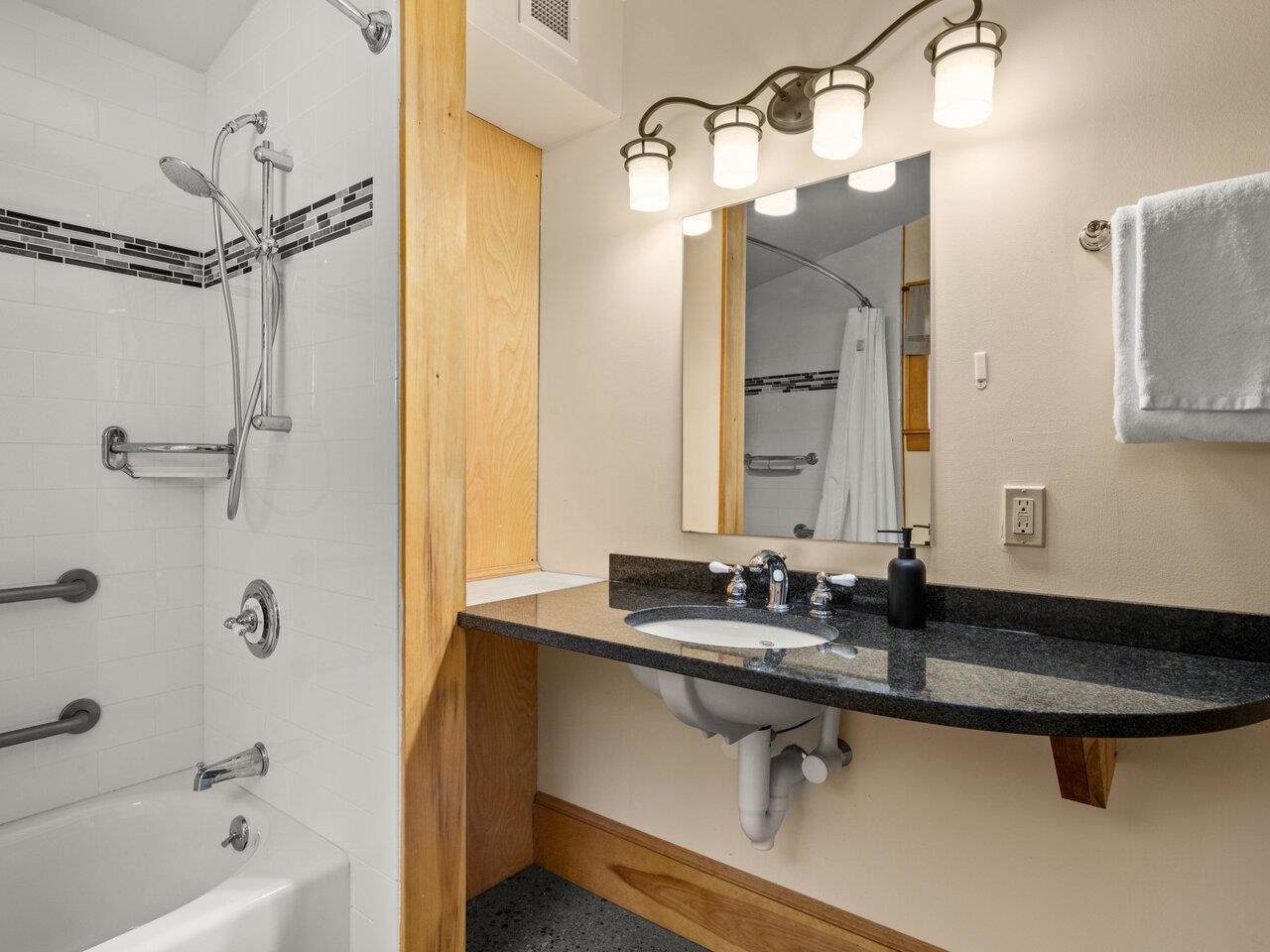 Oh Dear bathroom 1st floor
