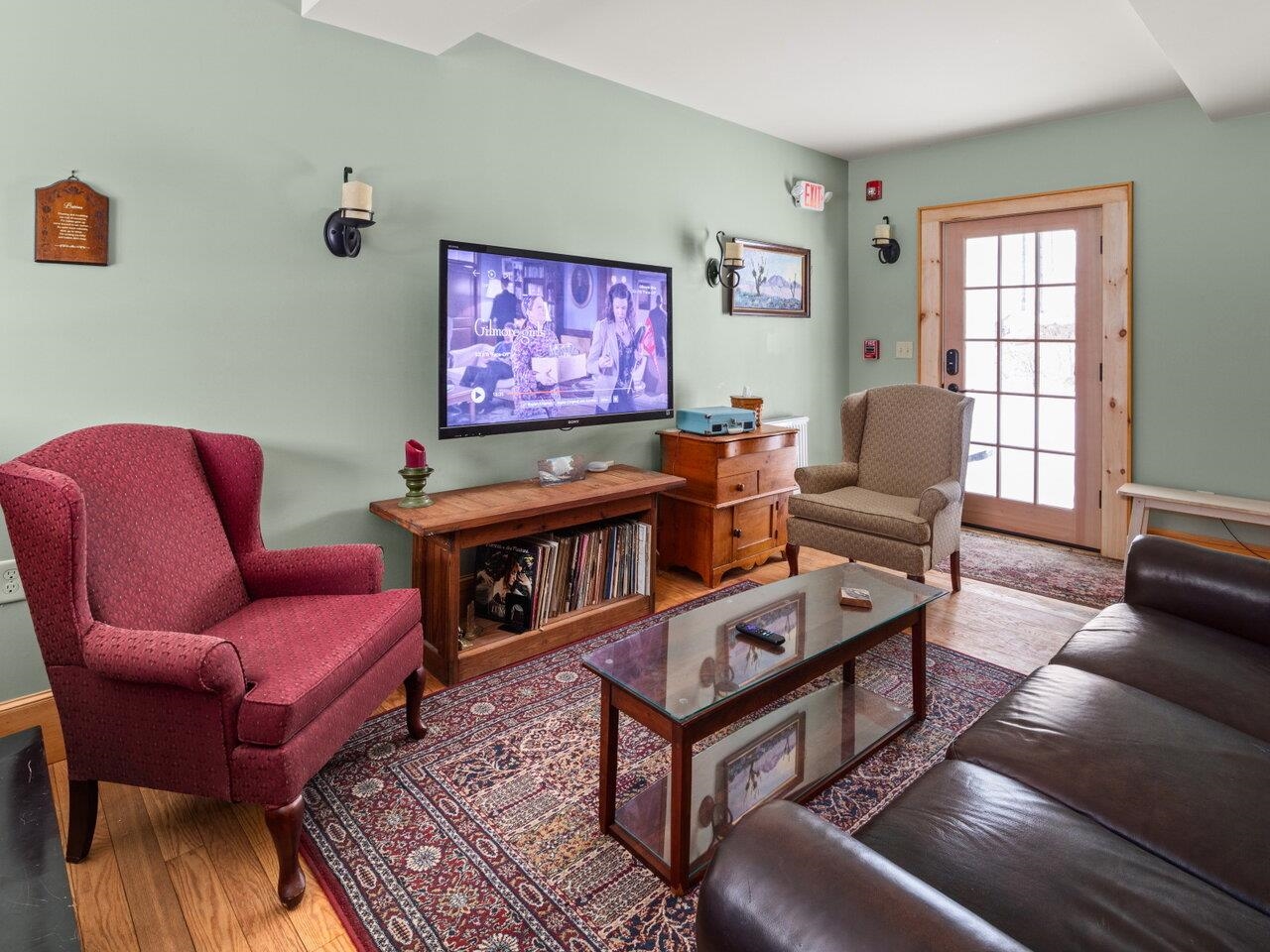 Family room w/exterior door