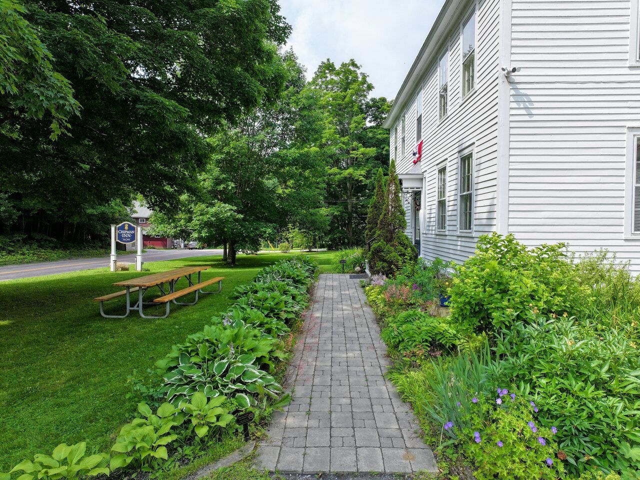 Landscaped path to entry