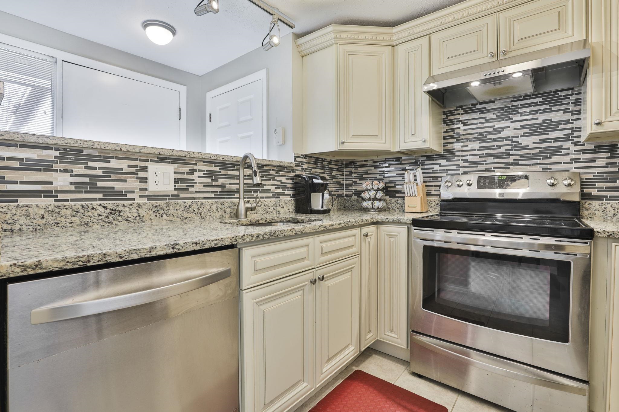Photo of 30 Silverton Drive Nashua NH 03062