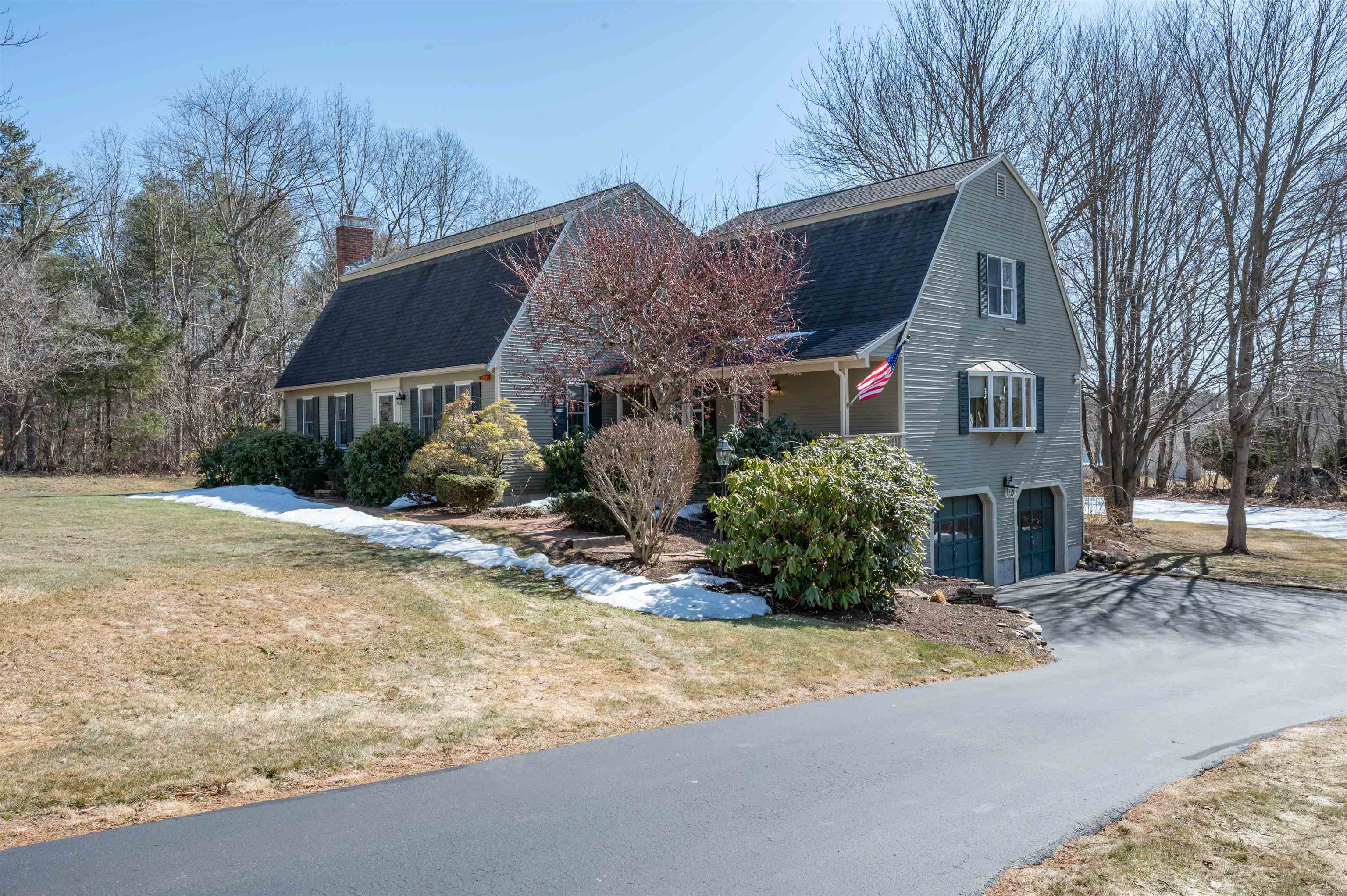 MLS 5032491: 2 Marty Drive, Merrimack NH