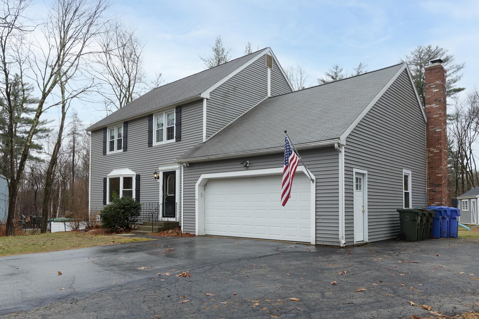 MLS 5032514: 7 King Henry Drive, Londonderry NH