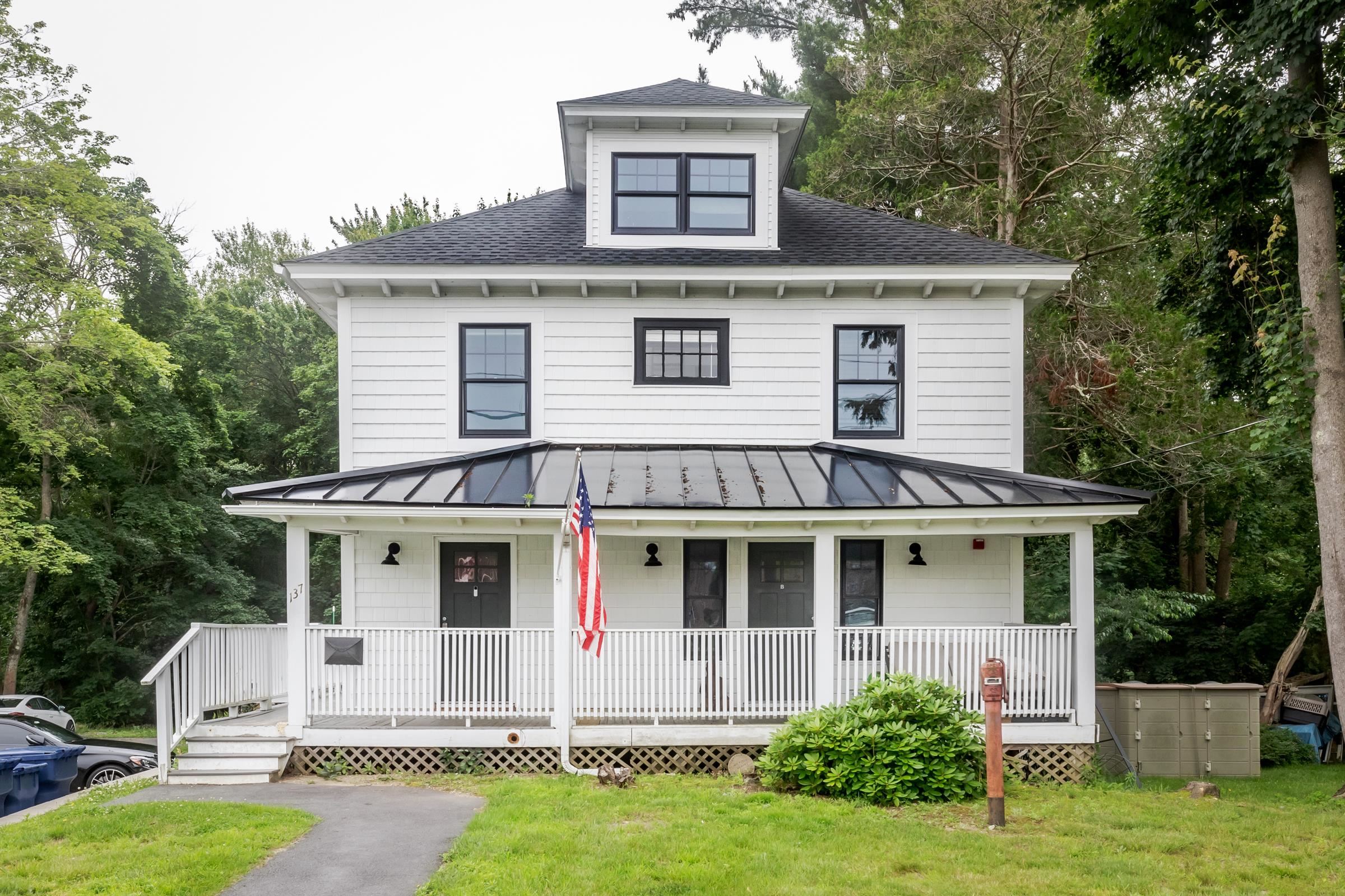 Photo of 137 Winnacunnet Road Hampton NH 03842