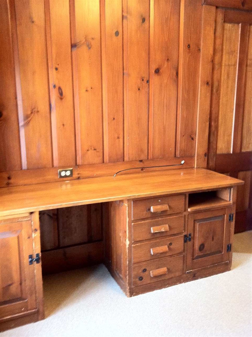 built in desk in den