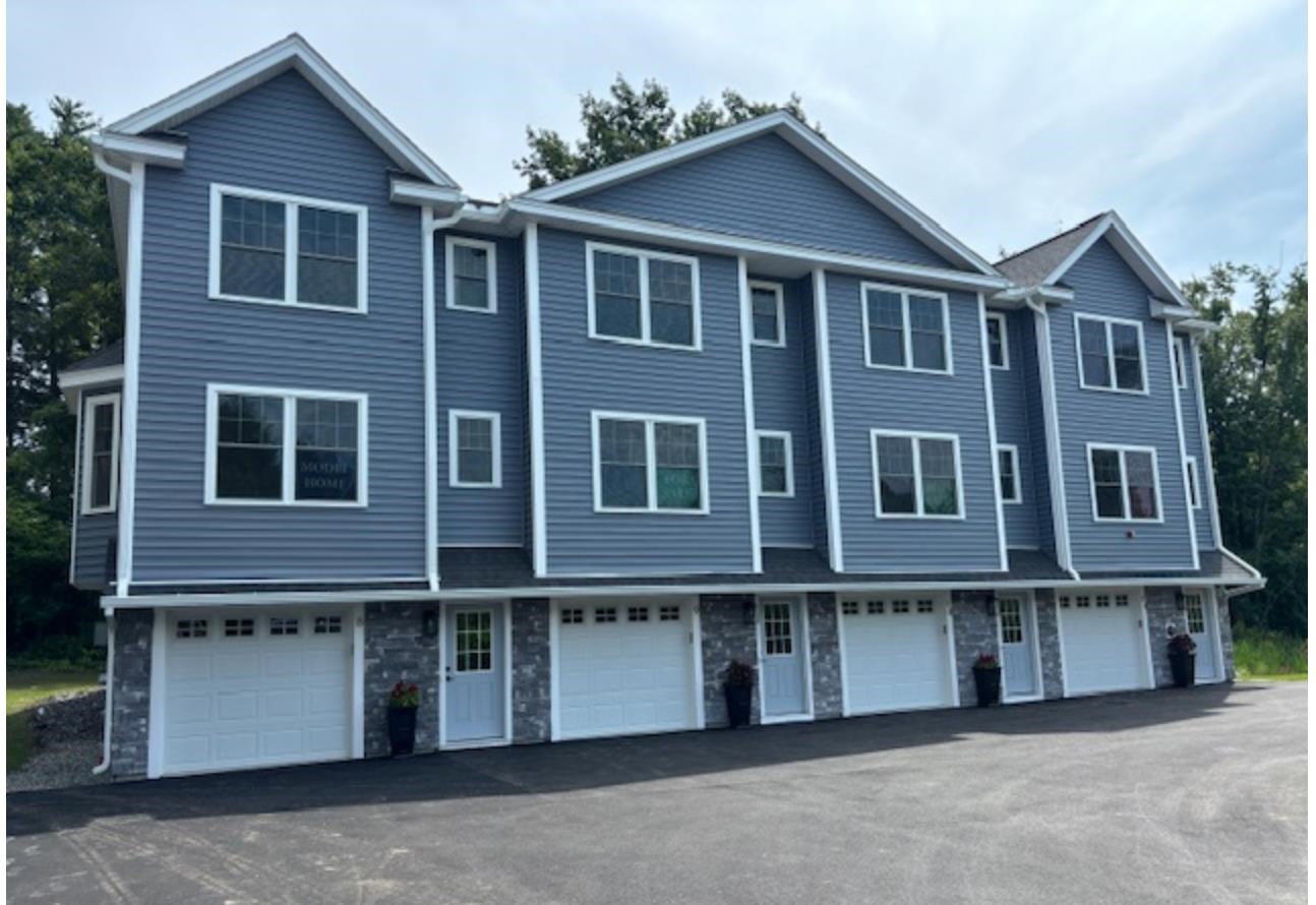 MLS 5032669: 32 Charter Street-Unit 3, Exeter NH