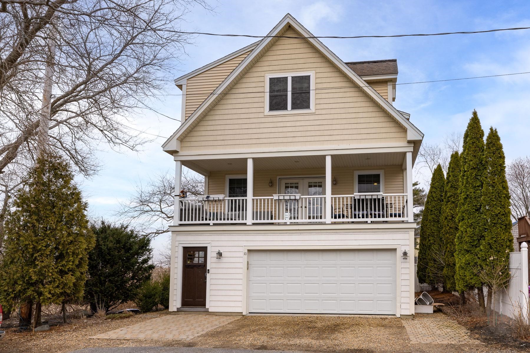 Photo of 10 Patricia Street Hampton NH 03842