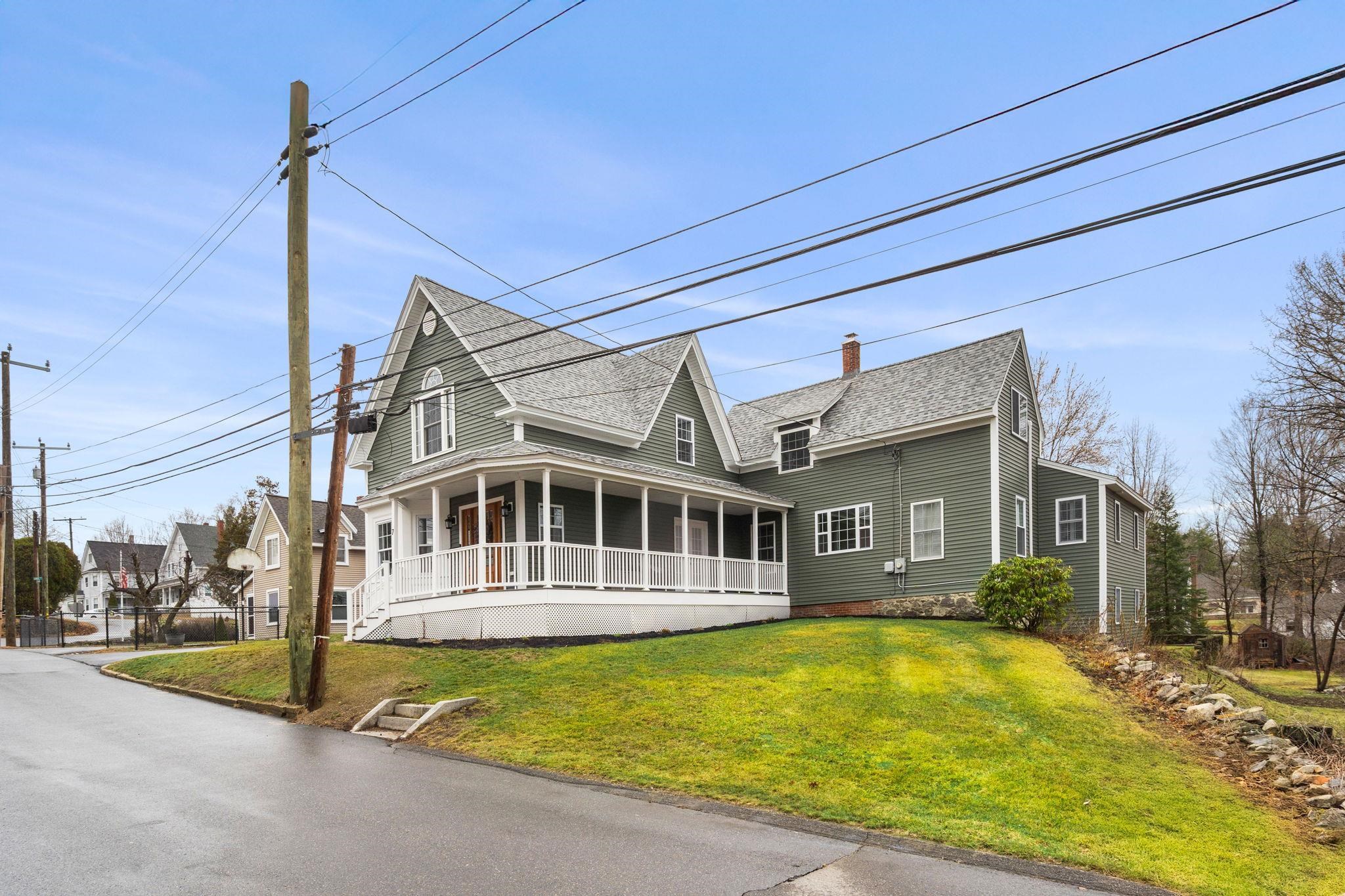 MLS 5032902: 7 Mount Pleasant Street, Derry NH