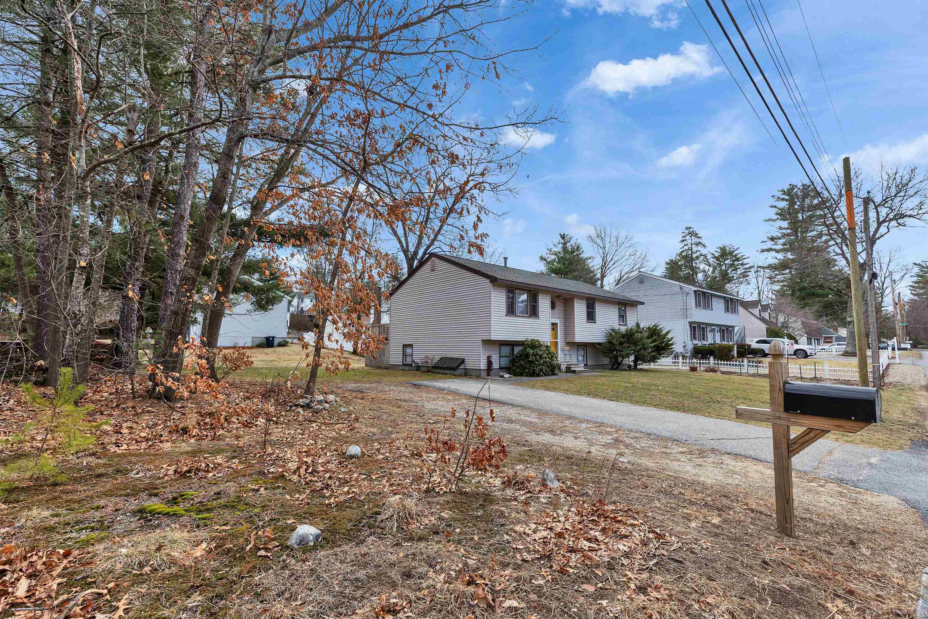 MLS 5032945: 9 Metropolitan Avenue, Nashua NH