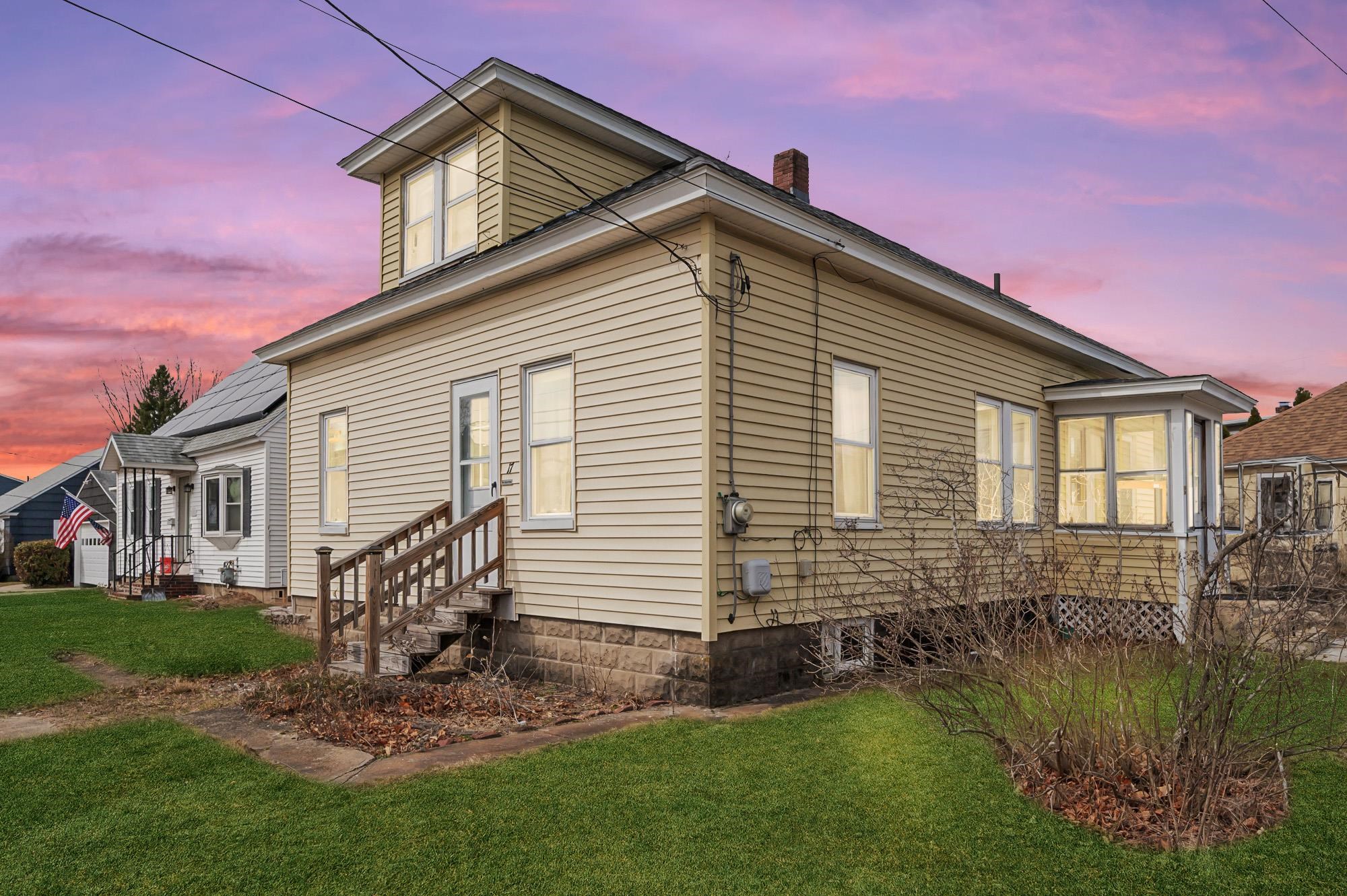MLS 5033002: 17 New Dunstable Road, Nashua NH