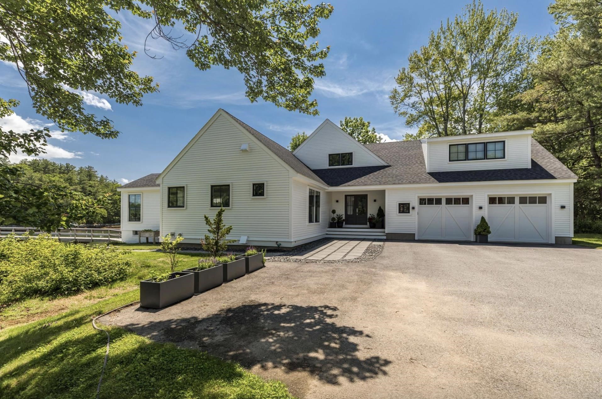 Photo of 212 Walker Bungalow Road, Portsmouth, NH 03801