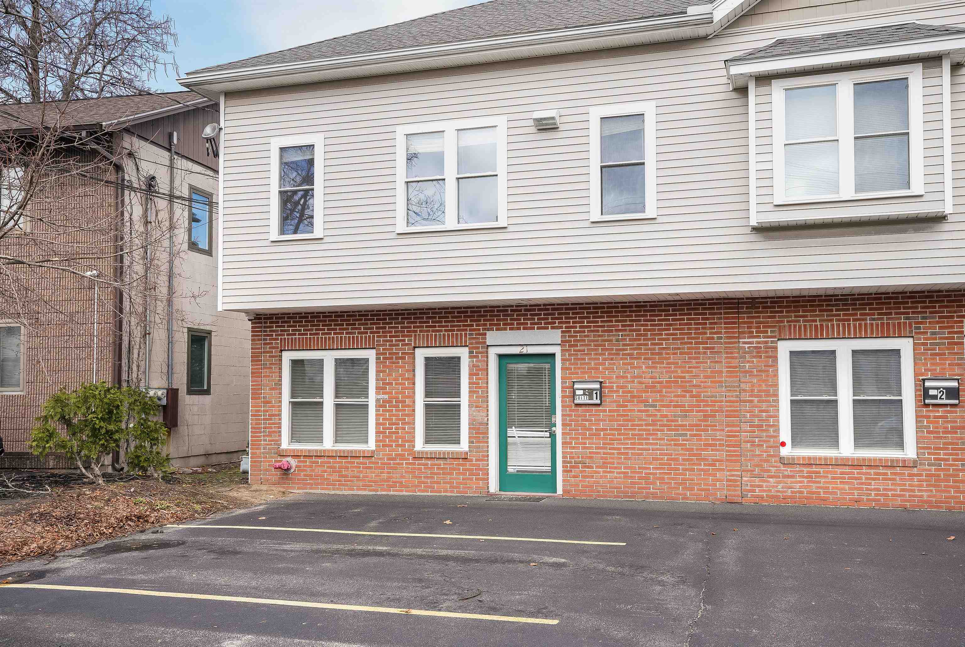 MLS 5033457: 21 East Pearl Street-Unit 1, Nashua NH